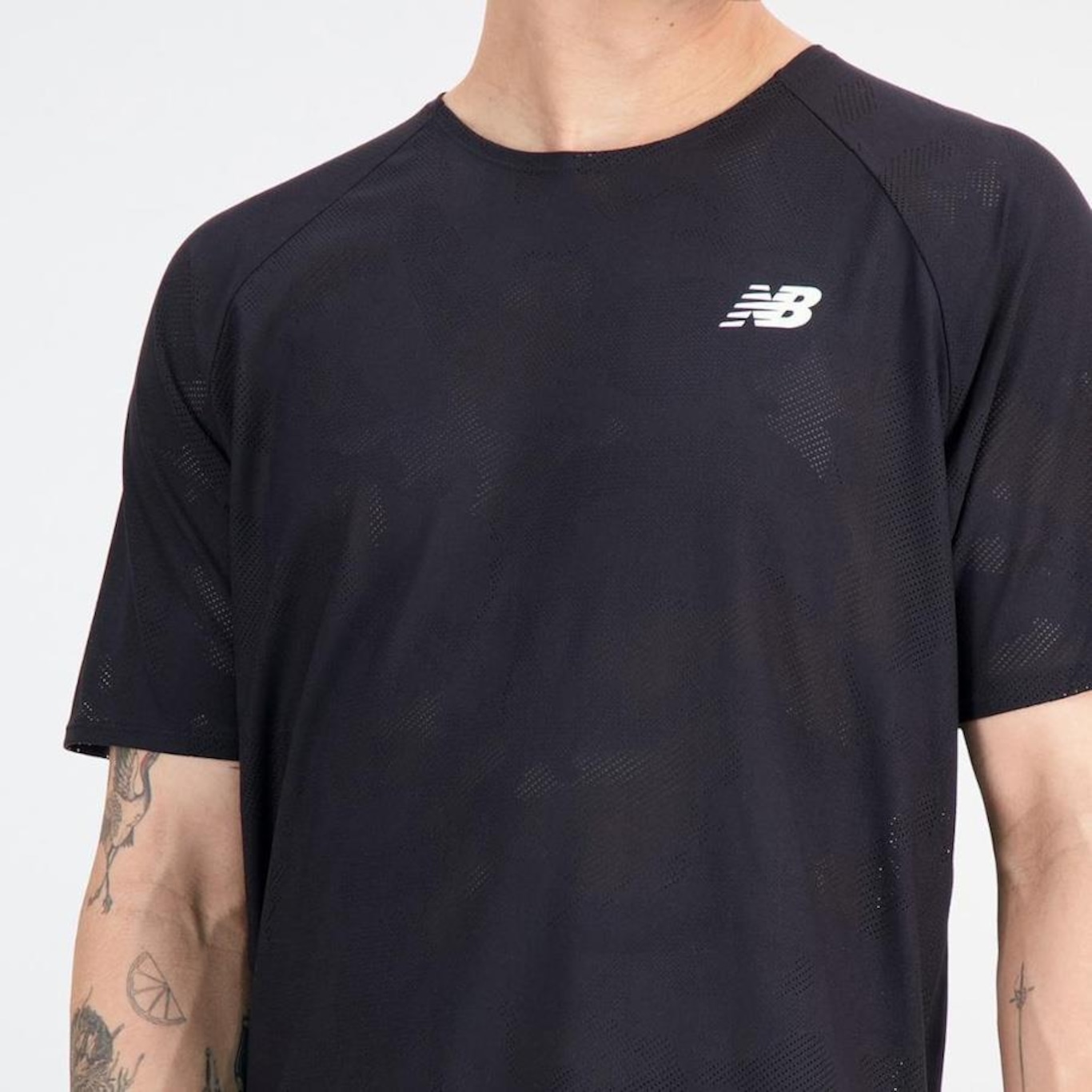 Camiseta New Balance Q Speed Jacquard - Masculina - Foto 5