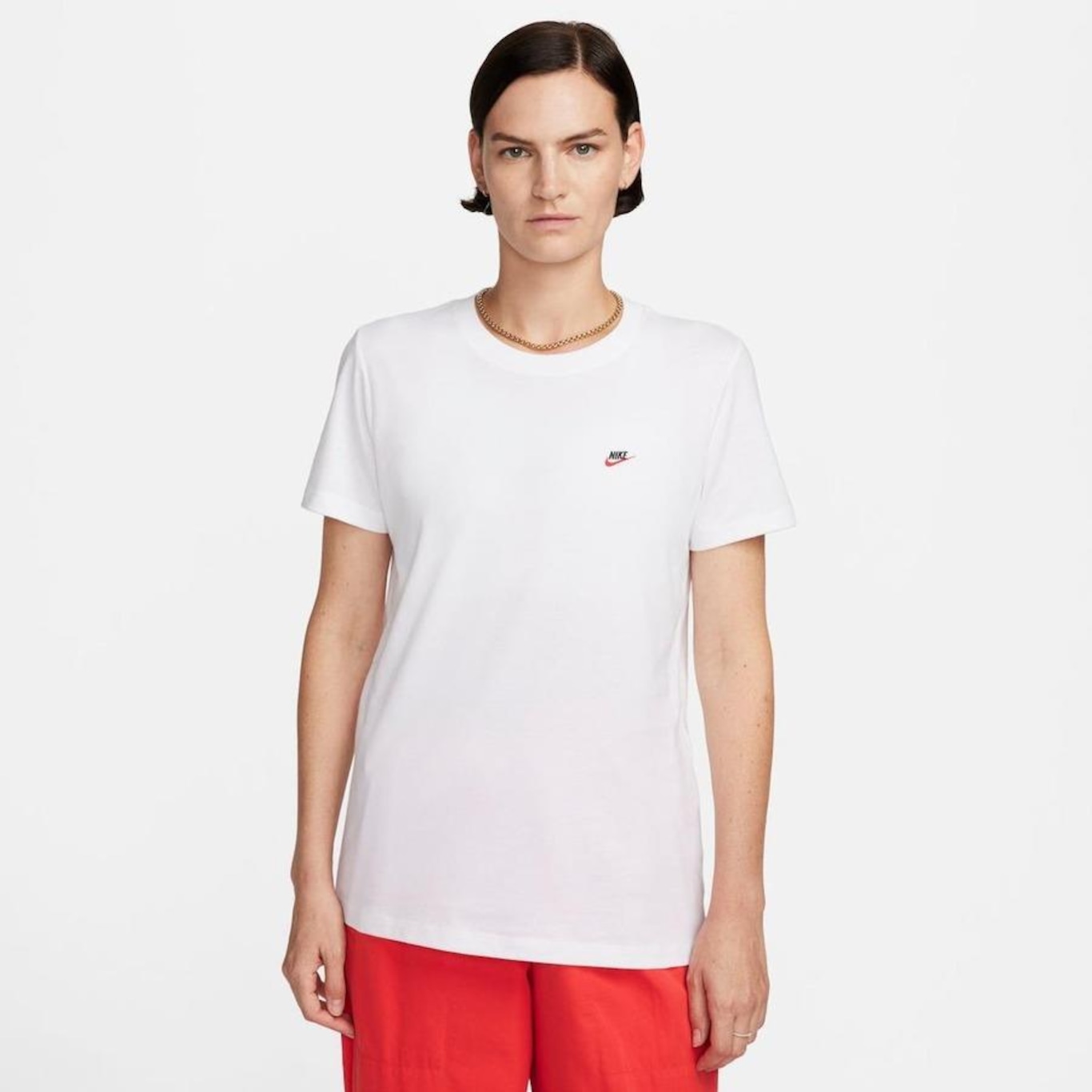 Camiseta Nike Sportswear - Feminina - Foto 1