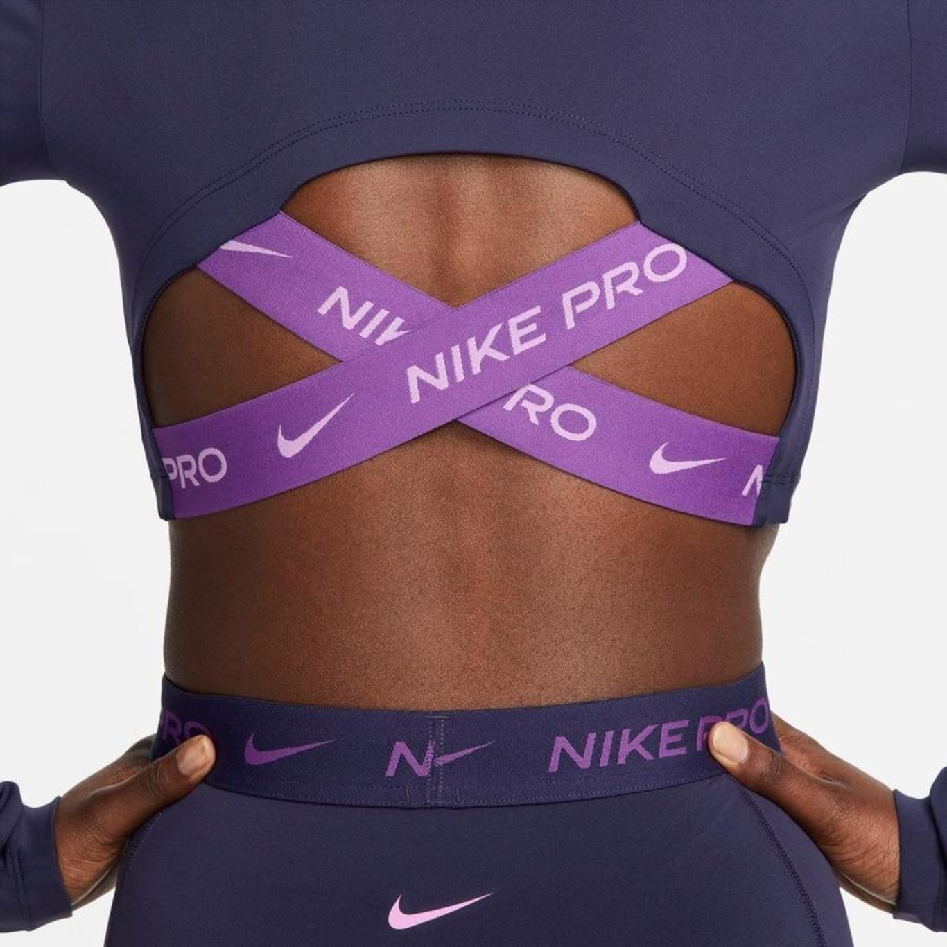 Camiseta Nike Pro - Feminina - Foto 5