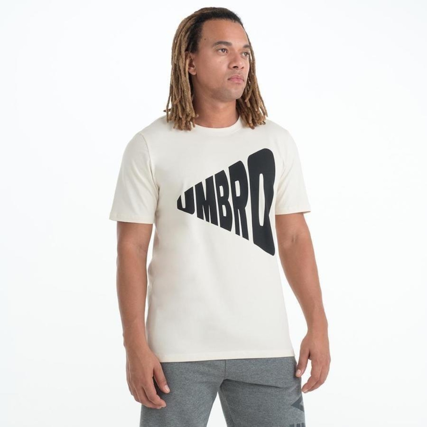 Camiseta Umbro F. Speaker - Masculina - Foto 2