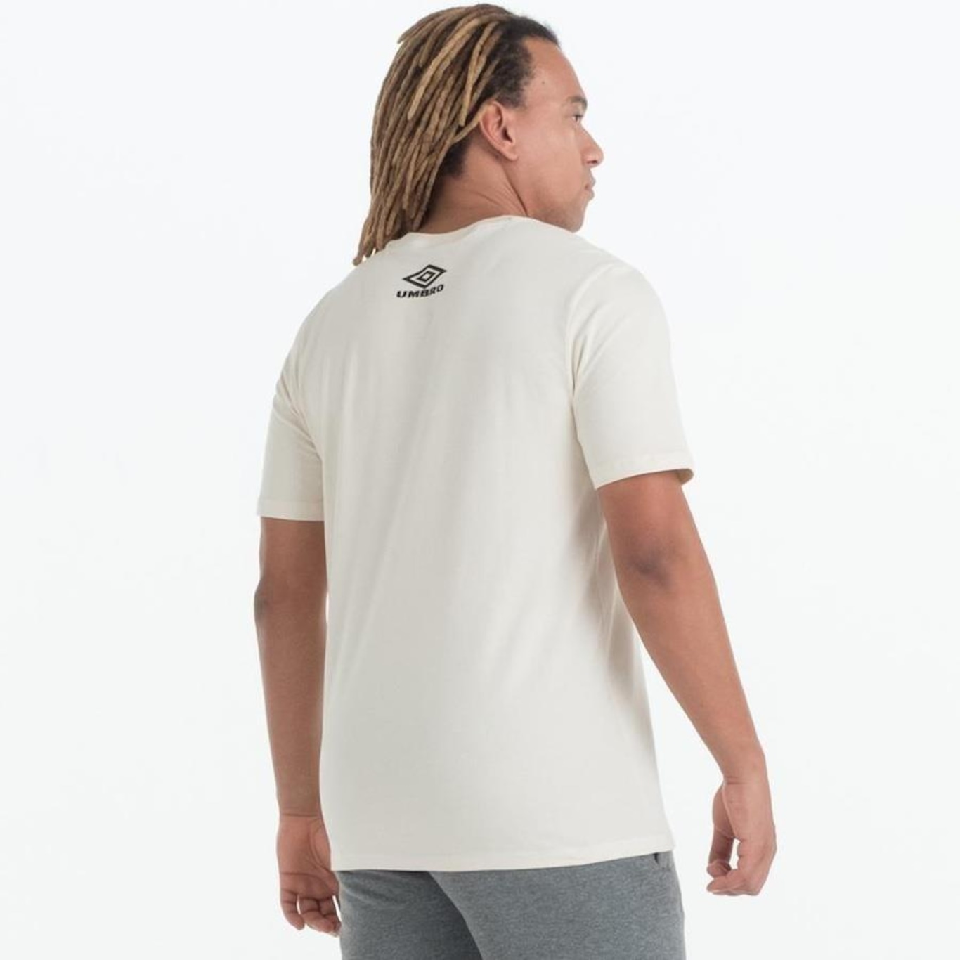 Camiseta Umbro F. Speaker - Masculina - Foto 4