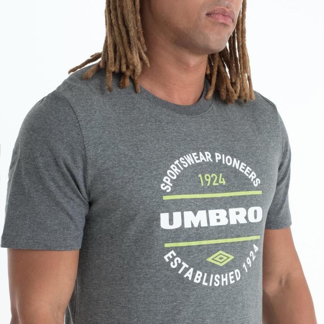 Camiseta Umbro Football Pioneers - Masculina - Foto 2