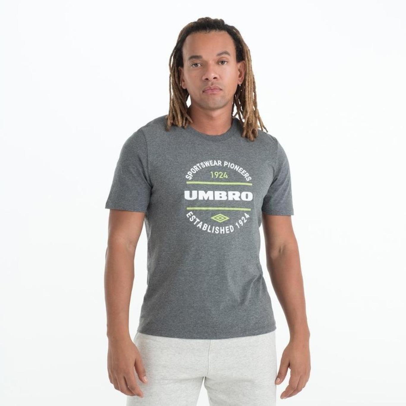 Camiseta Umbro Football Pioneers - Masculina - Foto 3