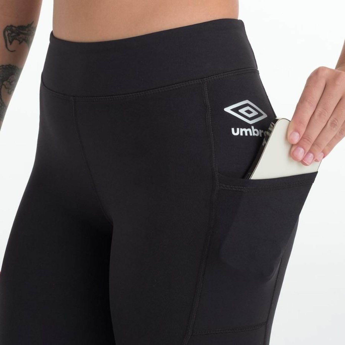 Calça Legging Umbro Essential - Feminina - Foto 5