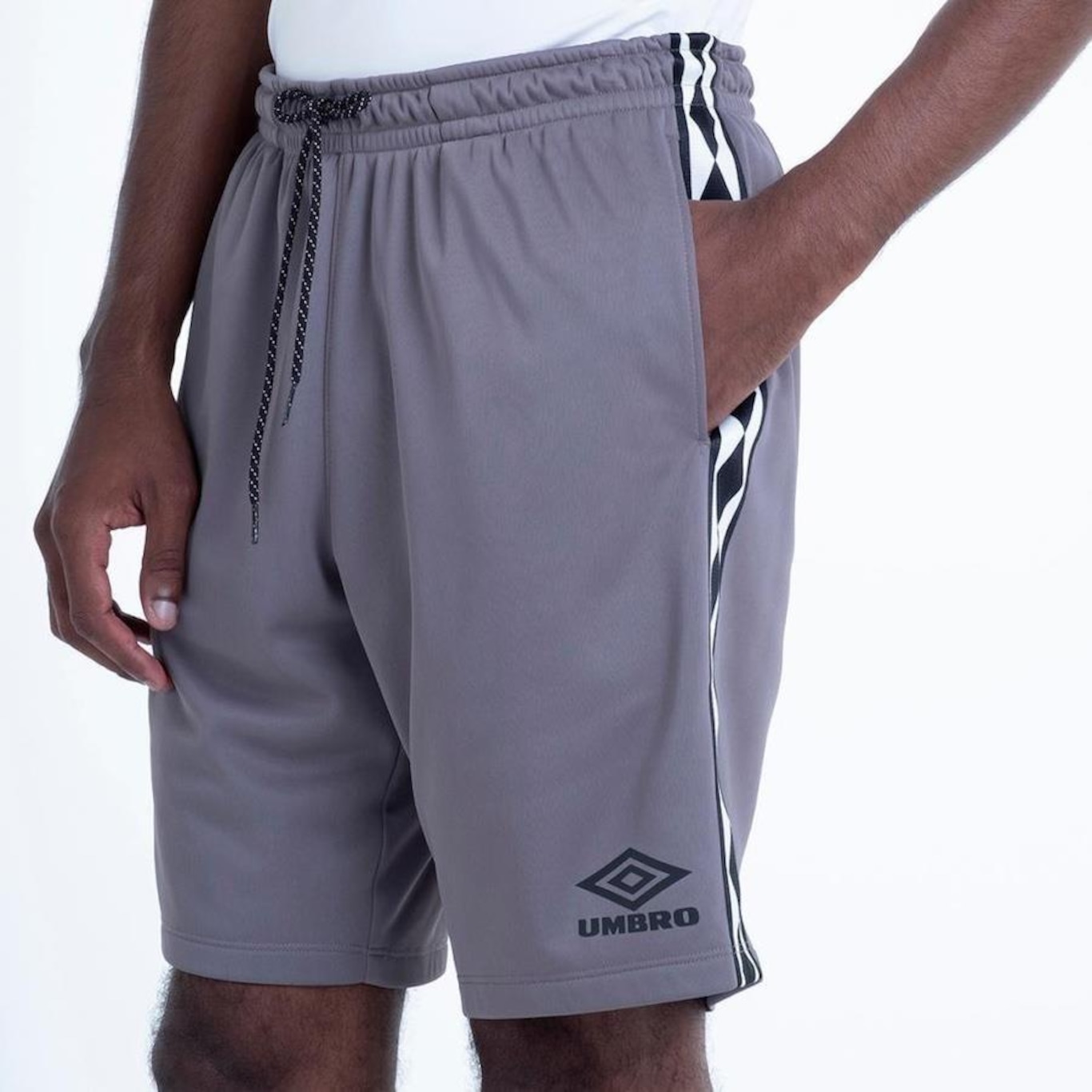 Bermuda Umbro Tape Legacy - Masculina - Foto 2