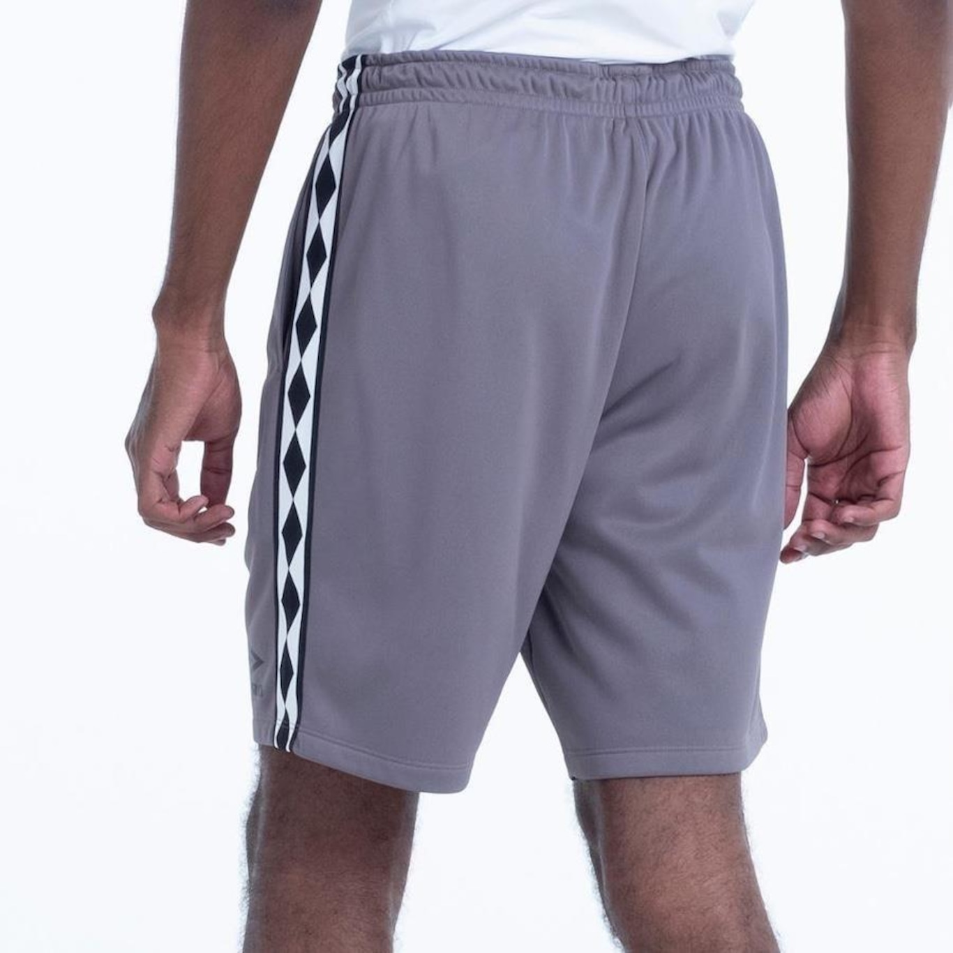 Bermuda Umbro Tape Legacy - Masculina - Foto 4