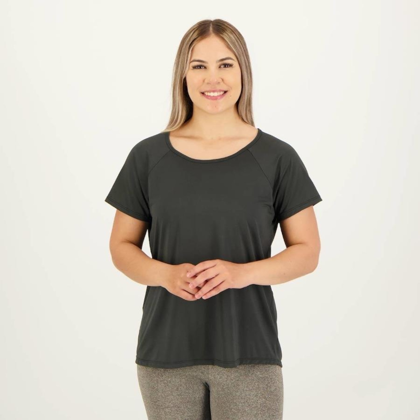 Camiseta Selene Dryfit Básica - Feminina - Foto 1