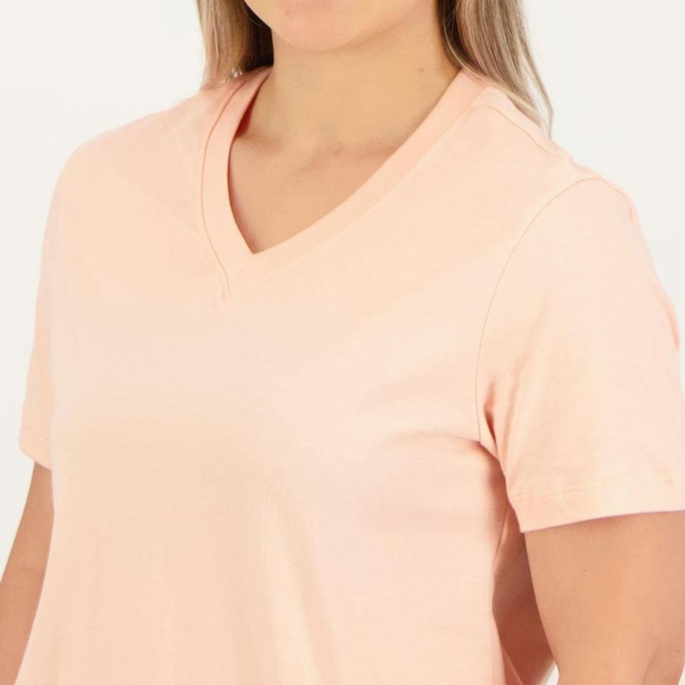 Camiseta Fila Basic - Feminina - Foto 4