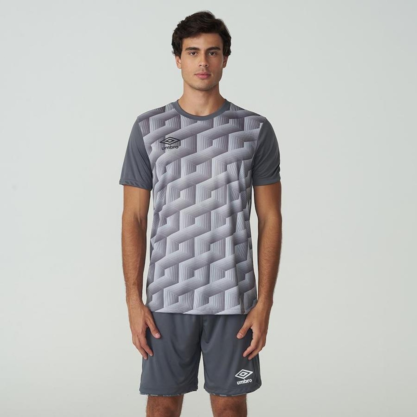 Camiseta Umbro Diamond D - Masculina - Foto 1