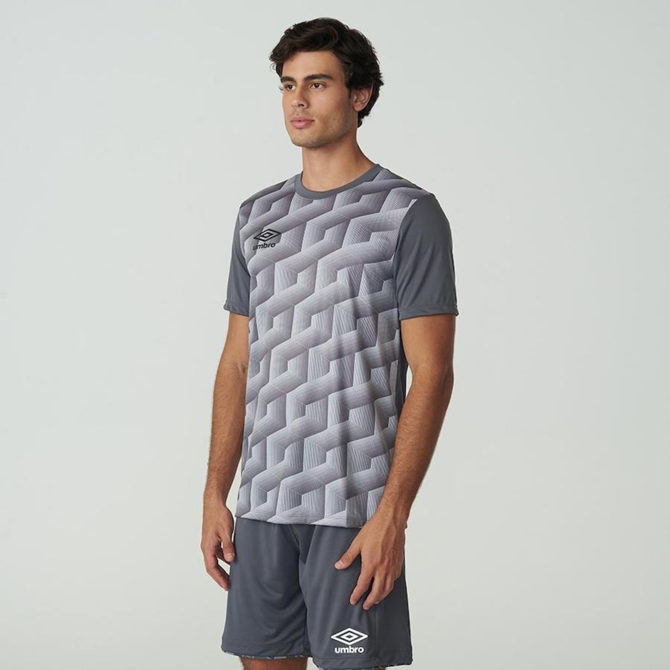 Camiseta Umbro Diamond D - Masculina - Foto 2