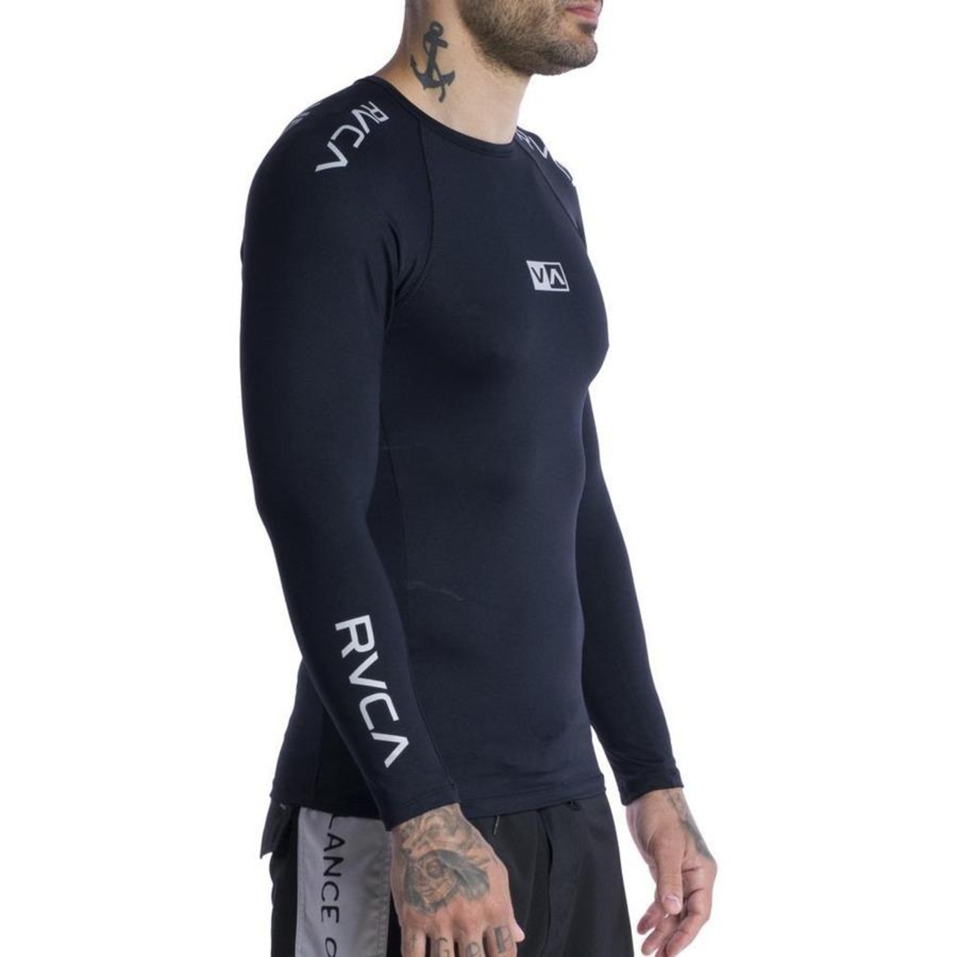 Camiseta Rvca Manga Longa Surf Sport Rashguard Ii Sm24 - Masculina - Foto 6