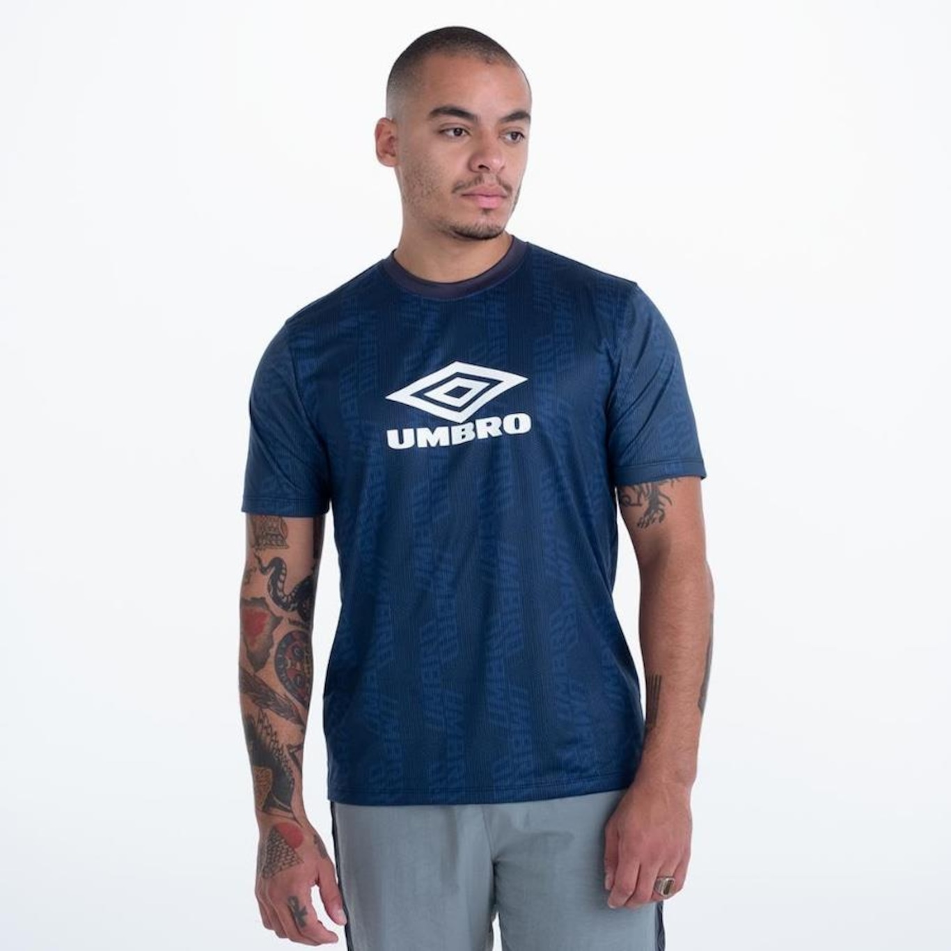 Camiseta Umbro Football Personality - Masculina - Foto 1