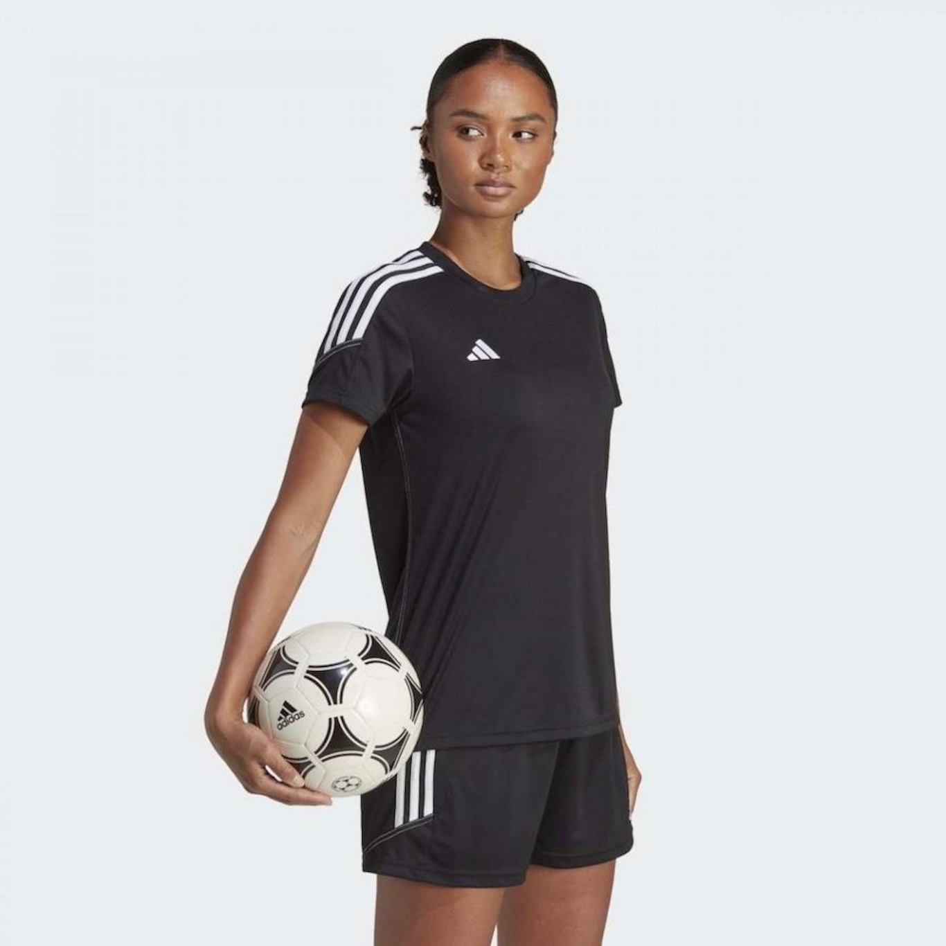 Camiseta adidas Treino Tiro 23 Club - Feminina - Foto 3