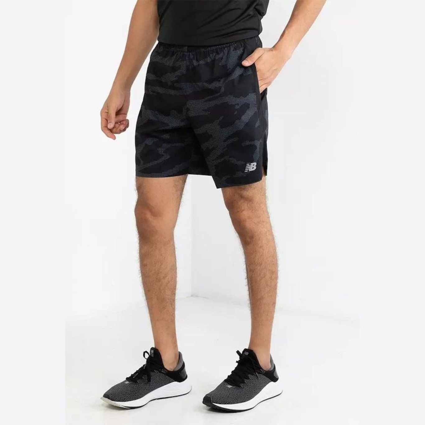 Bermuda New Balance Accelerate 7 Masculina - Preto Preto