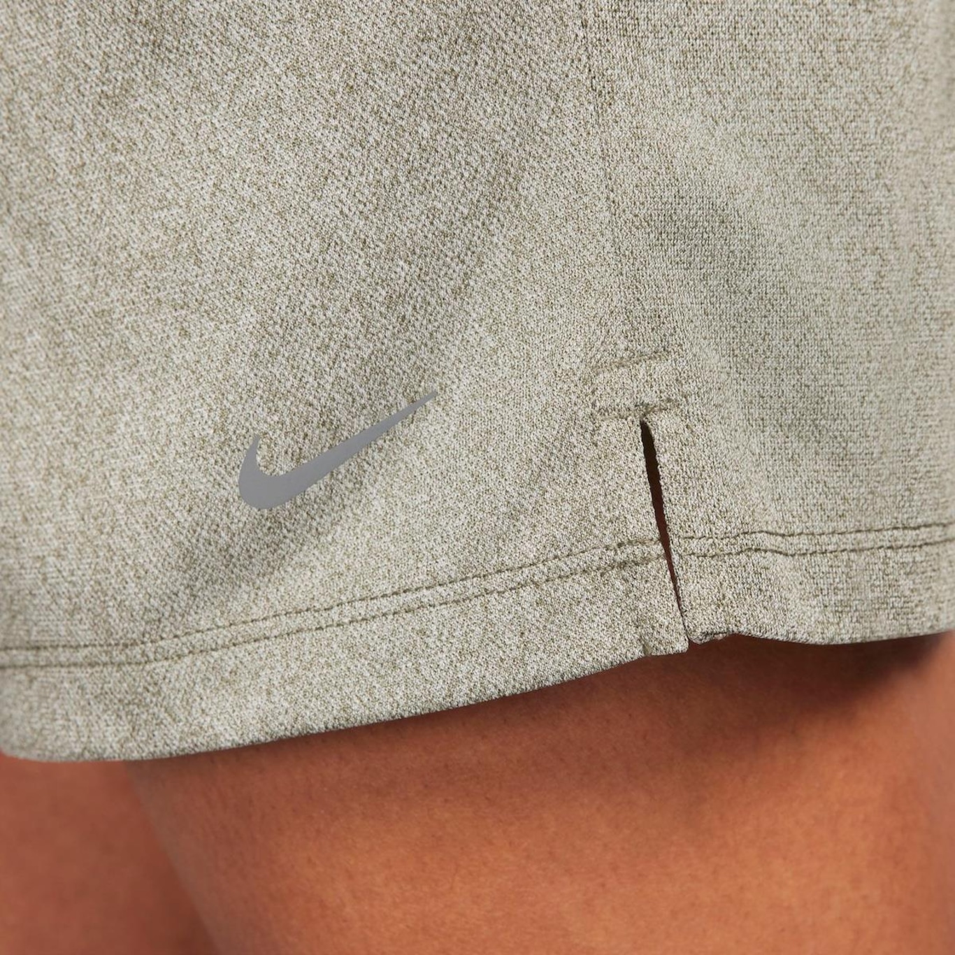 Short Nike Attack - Feminino - Foto 5