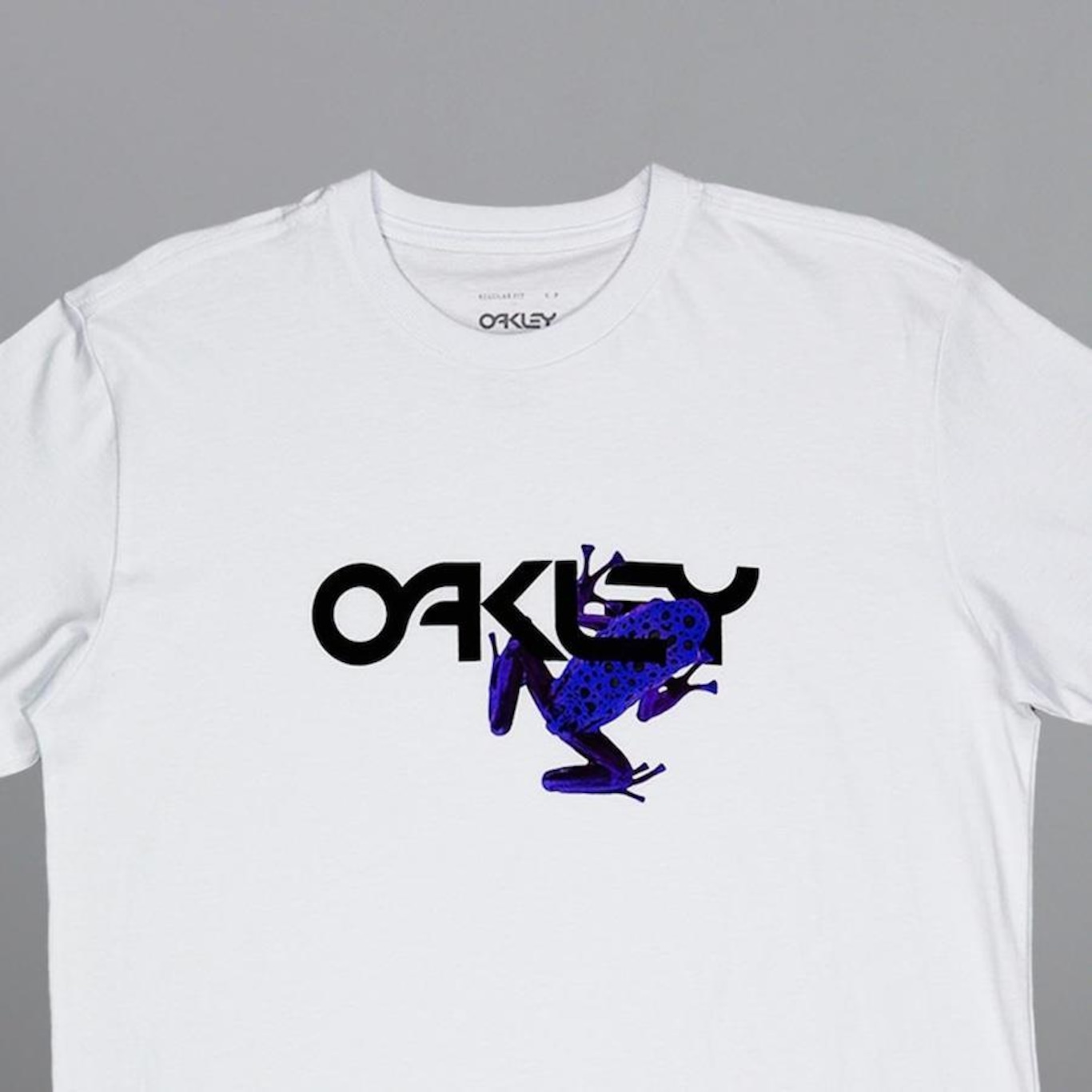 Camiseta Oakley Frog Big Graphic Tee - Masculina - Foto 2