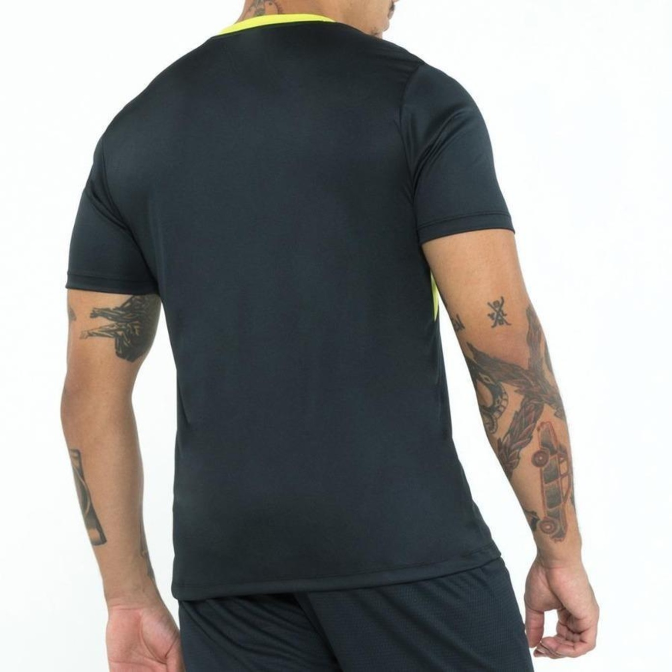 Camiseta Umbro Cyber - Masculina - Foto 2