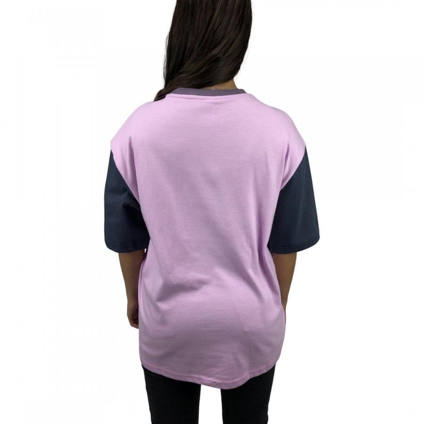 Camiseta adidas Boyfriend Big Logo - Feminina - Foto 3