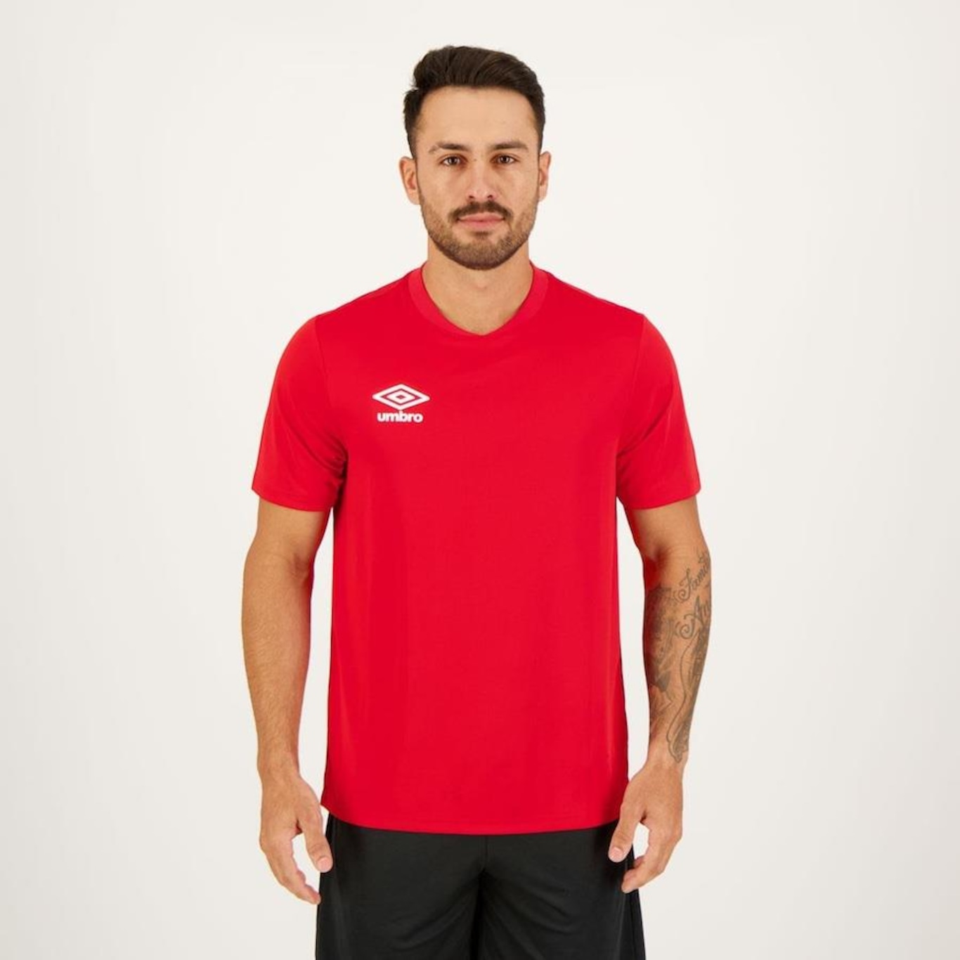 Camiseta Umbro Striker Premium - Masculina - Foto 1