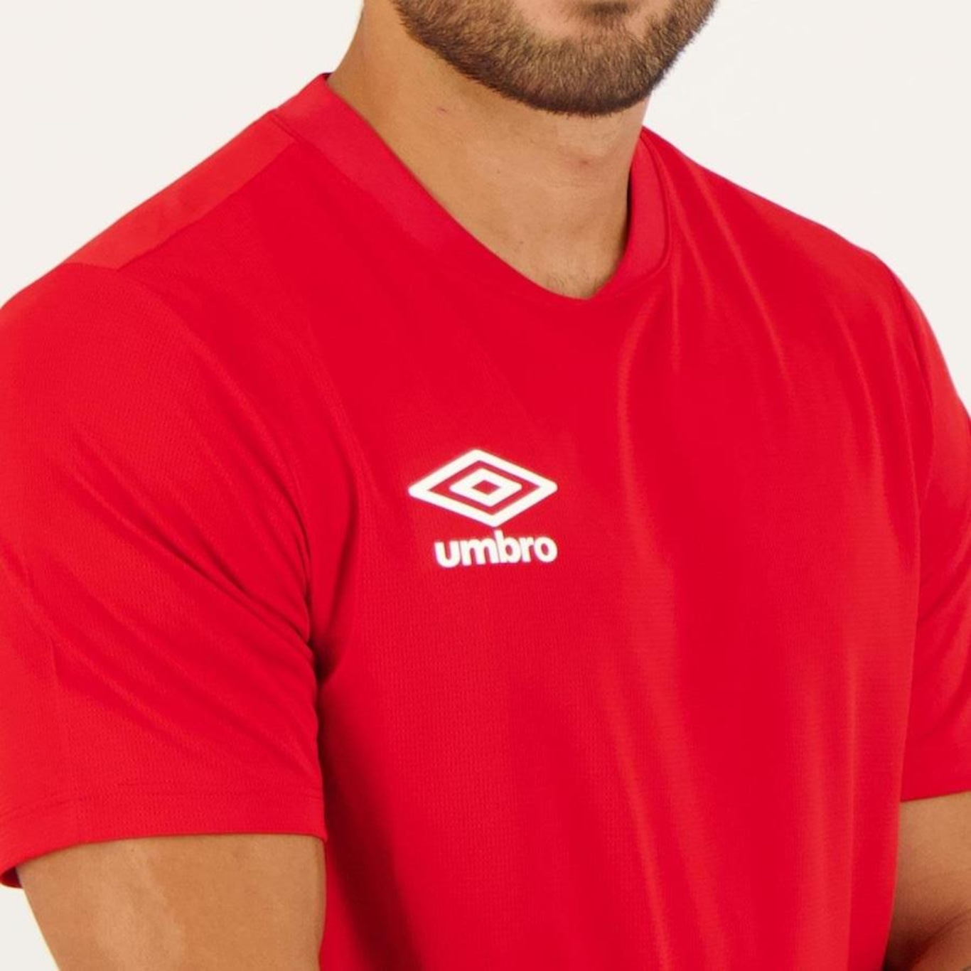 Camiseta Umbro Striker Premium - Masculina - Foto 4