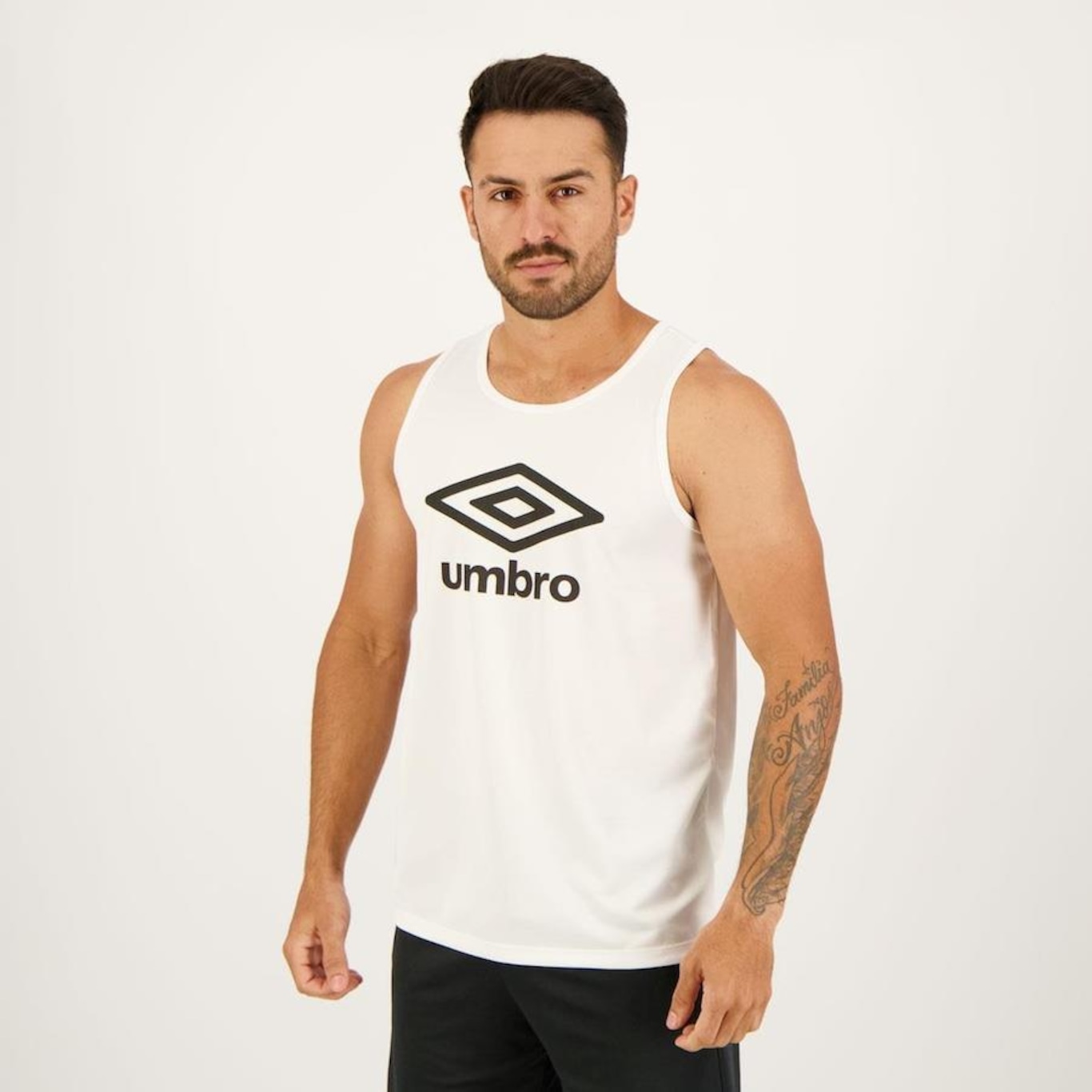 Camiseta Regata Umbro Essential Diamond I - Masculina - Foto 2