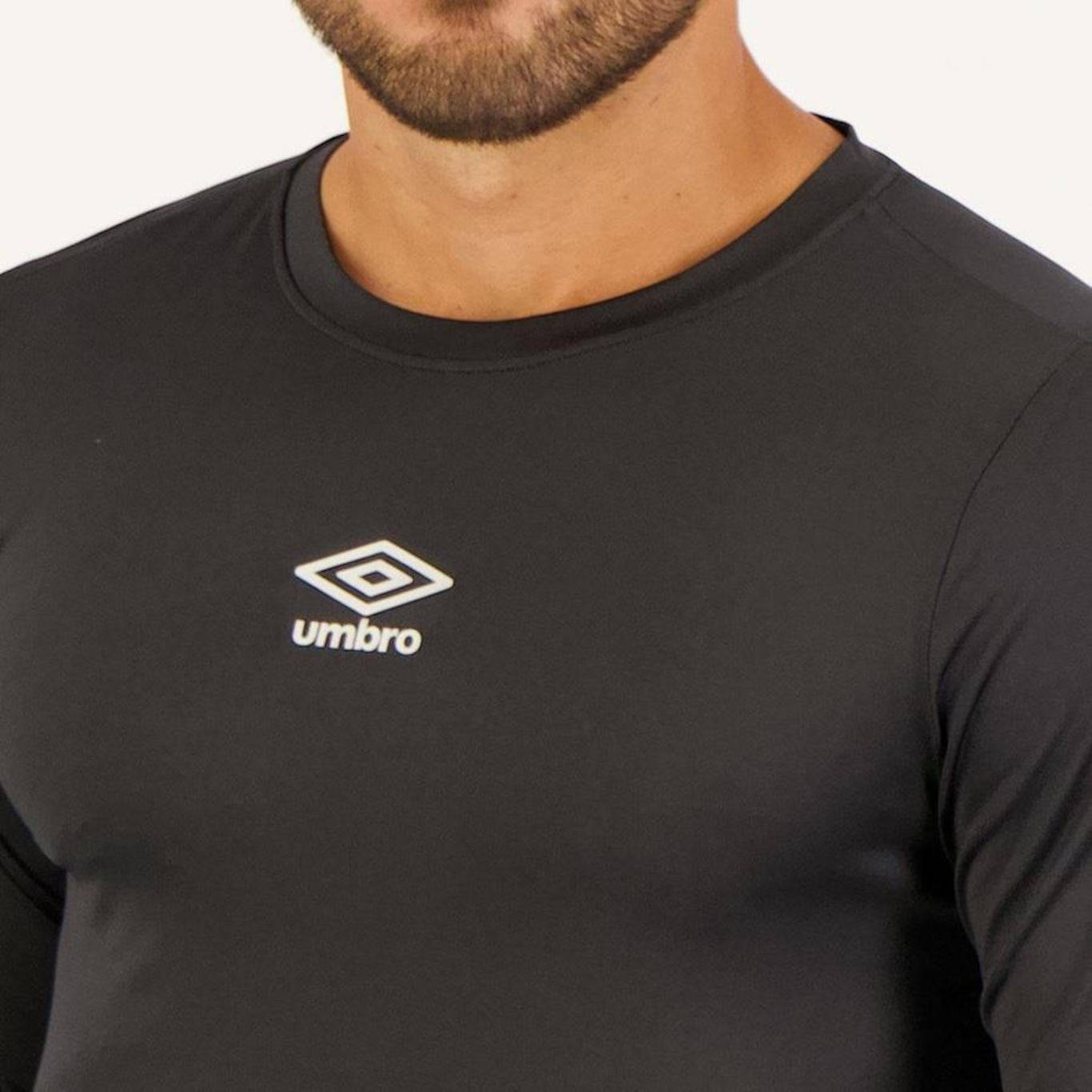 Camiseta Térmica Umbro Diamond Touch - Masculina - Foto 4