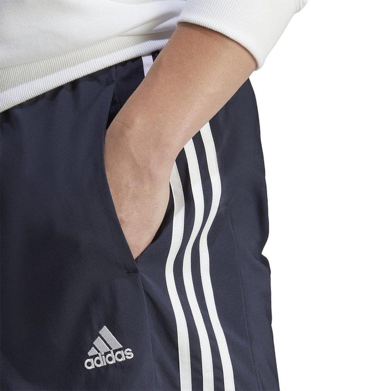 Bermuda adidas Masculina Chelsea 3 Listras - Foto 3