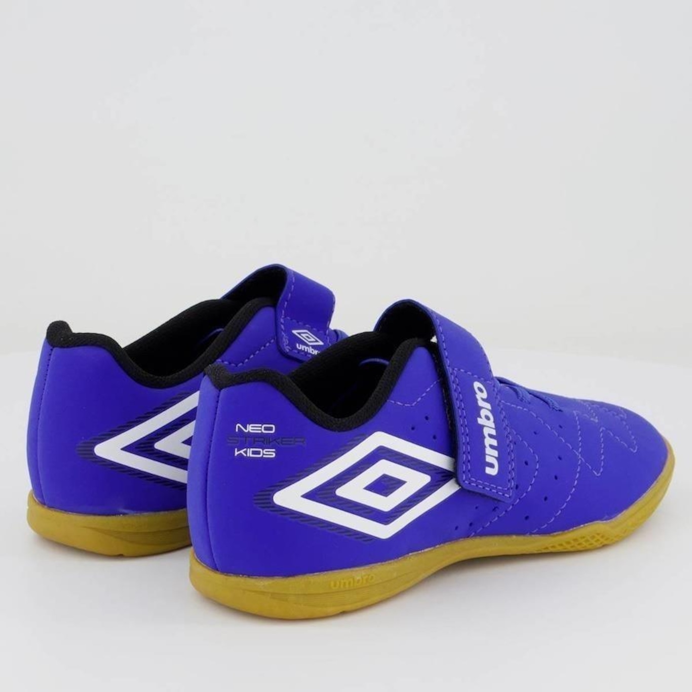 Chuteira Futsal Umbro Neo Striker - Infantil - Foto 3