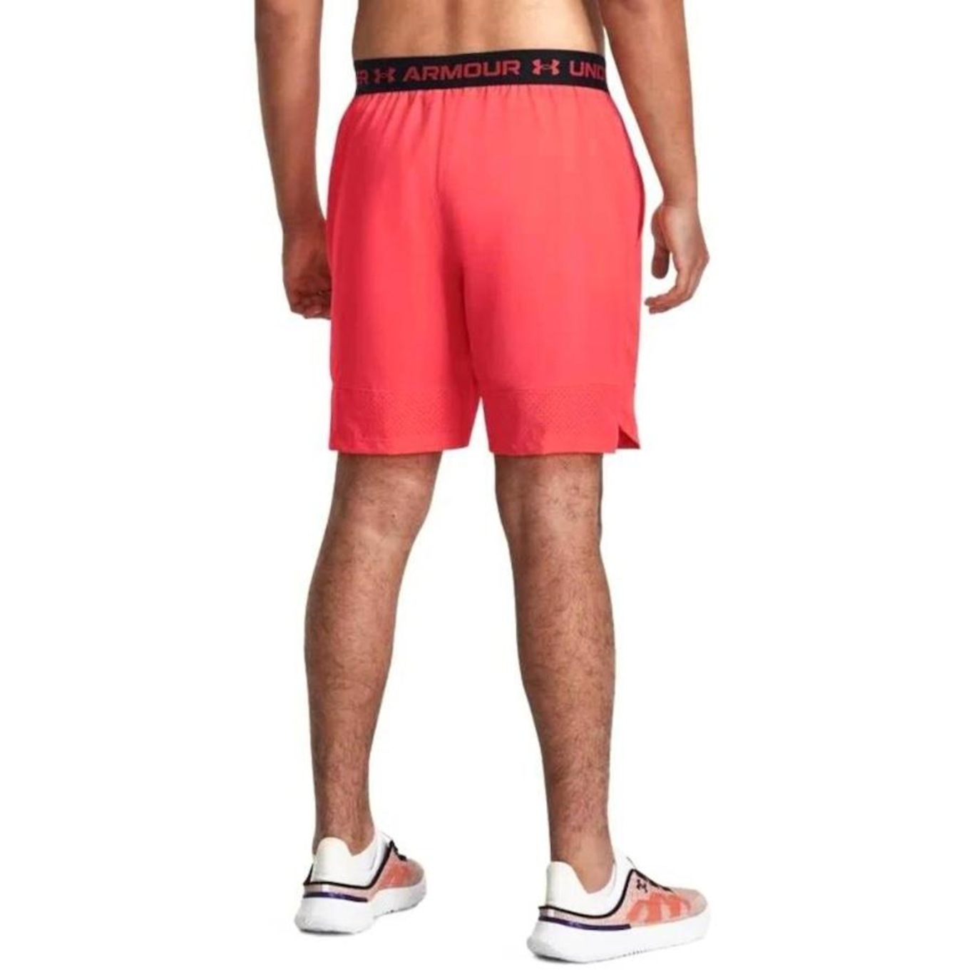 Shorts Under Armour Treino Vanish Woven - Masculino - Foto 2