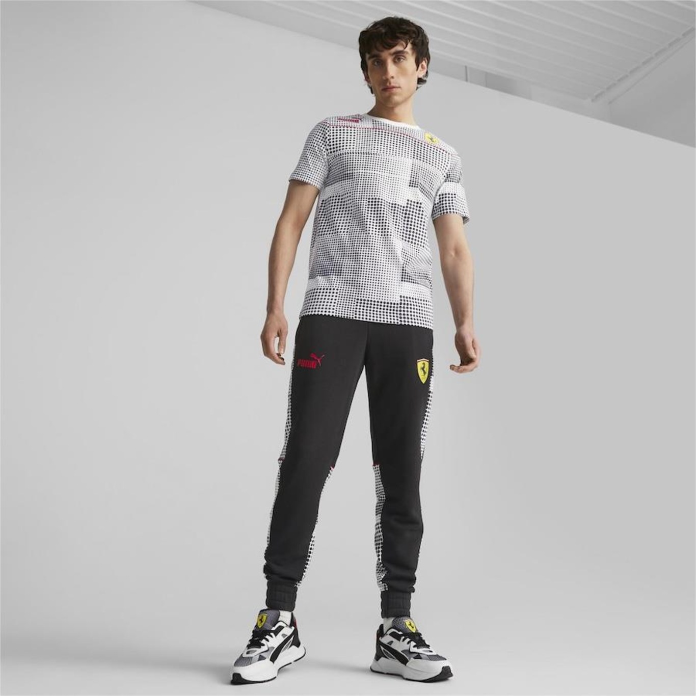 Camiseta Puma Scuderia Ferrari Race Camo Sds - Masculina - Foto 6