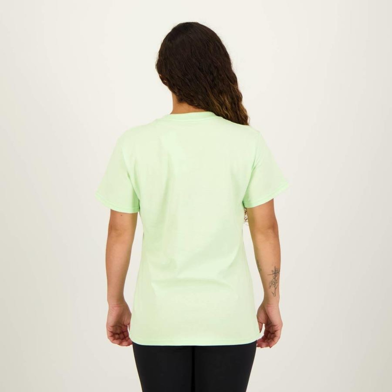 Camiseta adidas Big Logo - Feminina - Foto 3