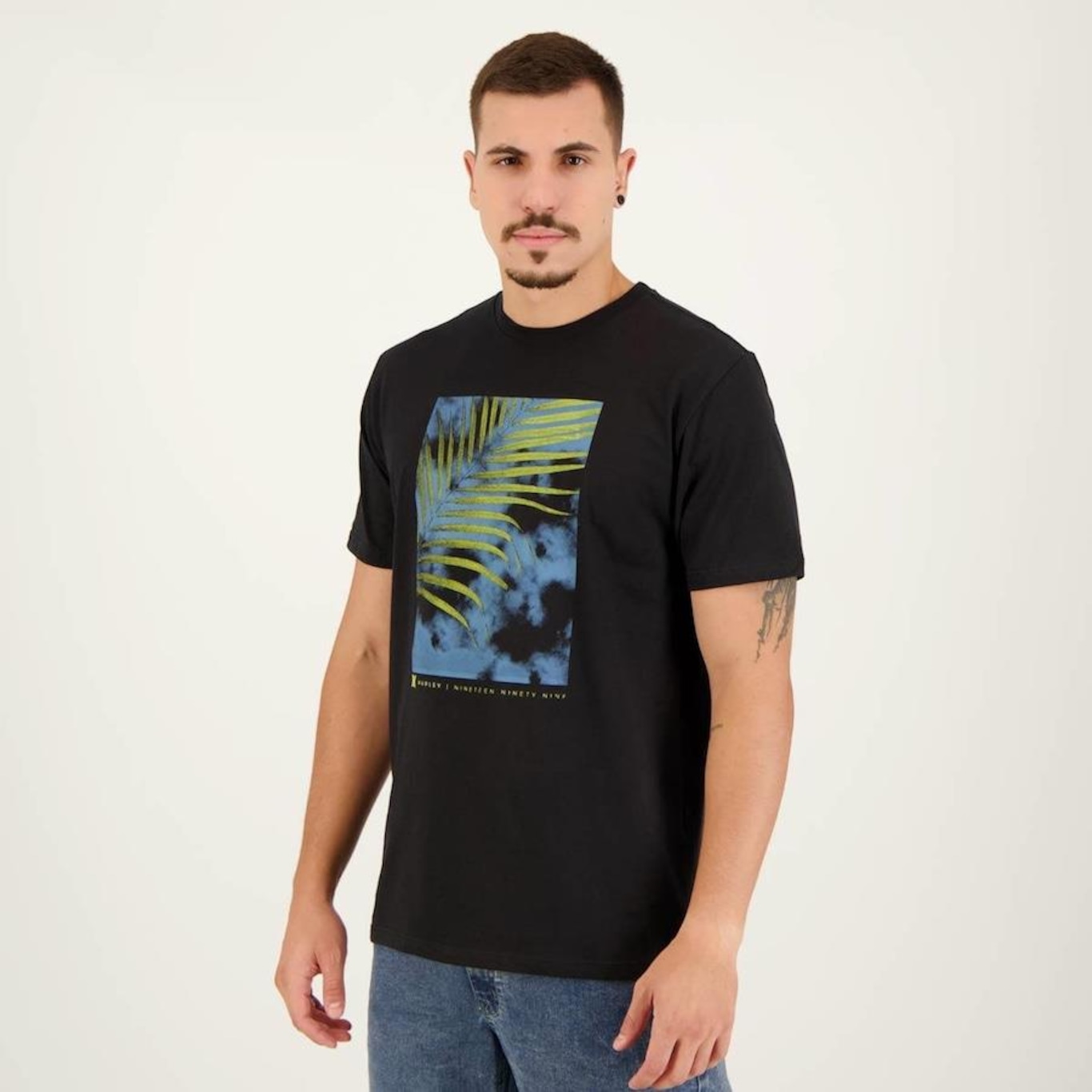 Camiseta Hurley Tropical - Masculina - Foto 2