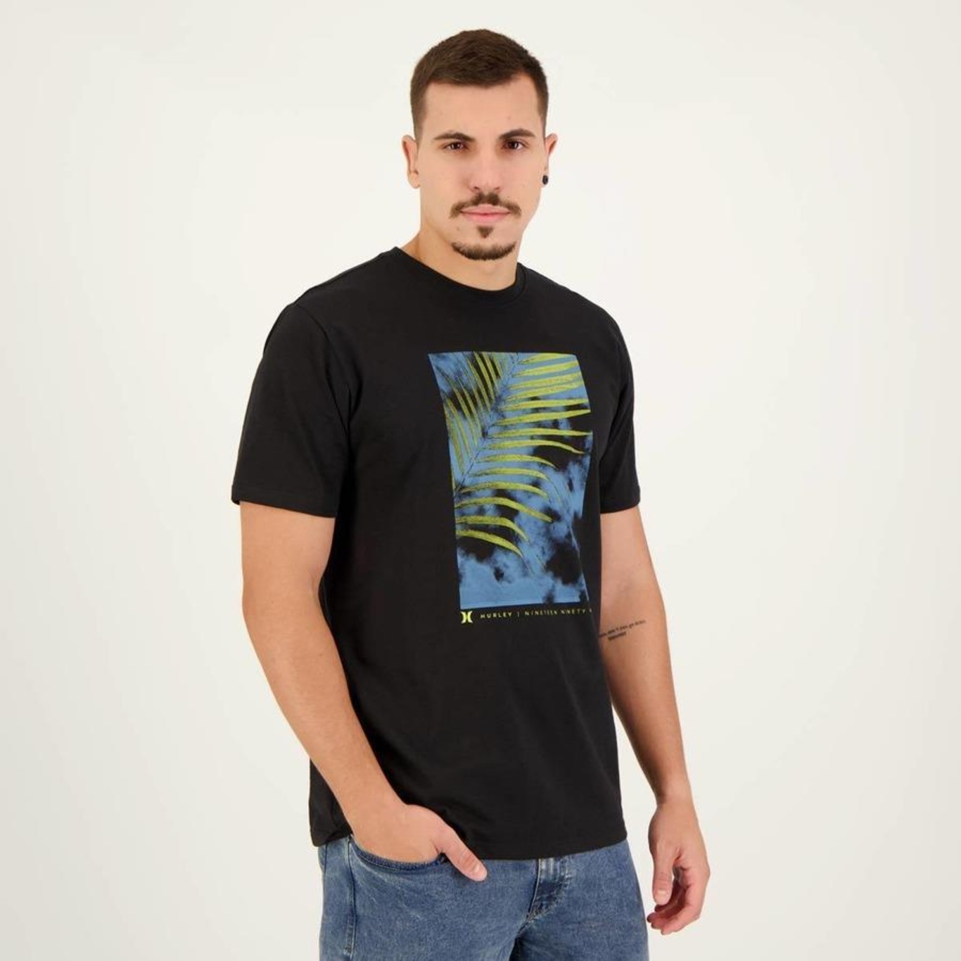 Camiseta Hurley Tropical - Masculina - Foto 5