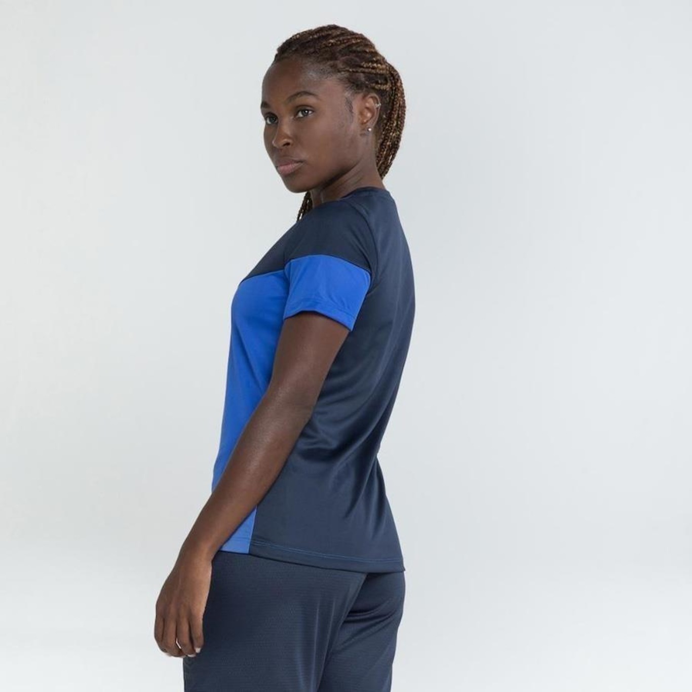 Camiseta Umbro Stadion - Feminina - Foto 4