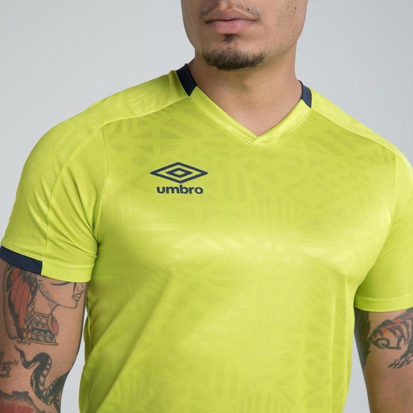 Camiseta Umbro Art Diamond - Masculina - Foto 4