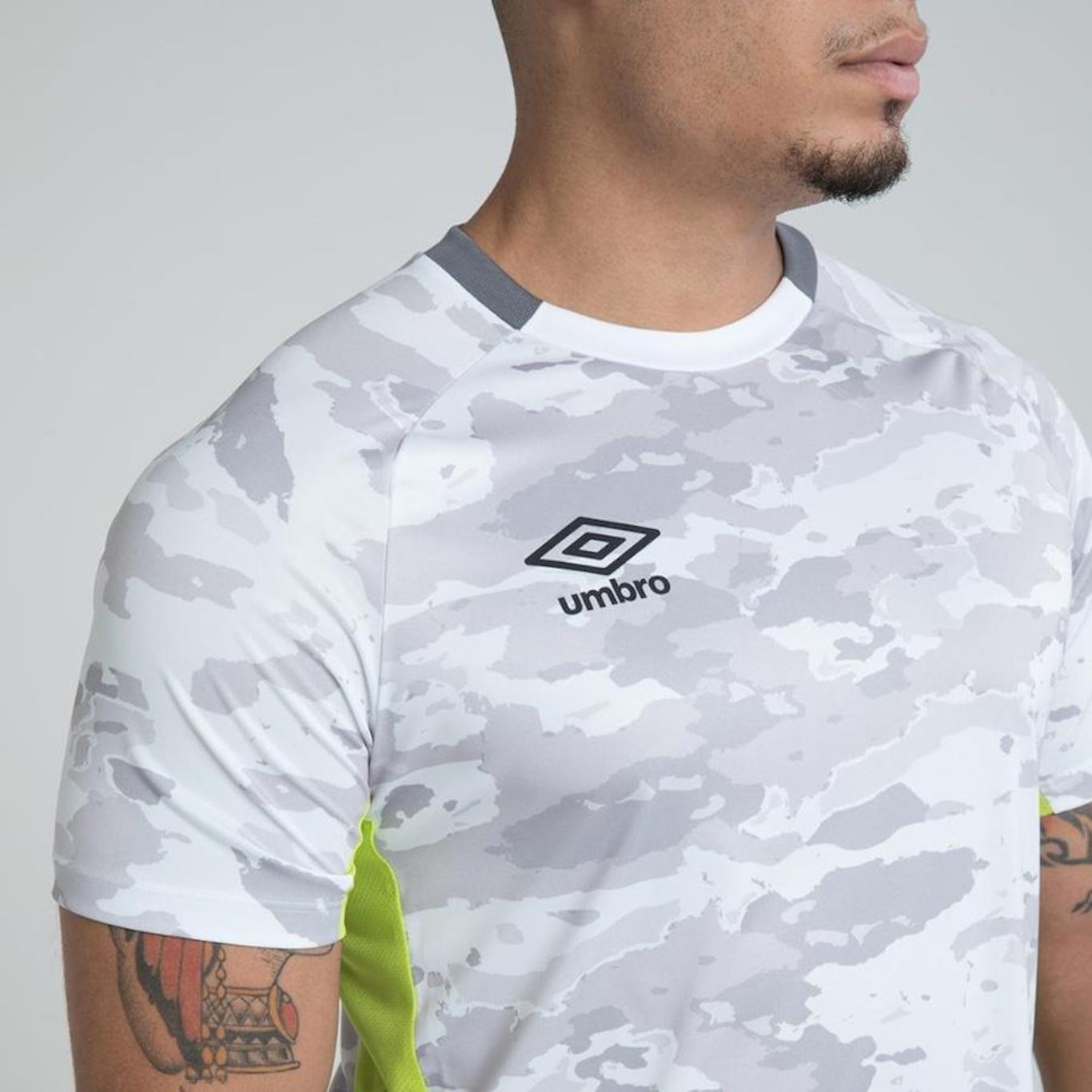 Camiseta Umbro Camuflagem - Masculina - Foto 5