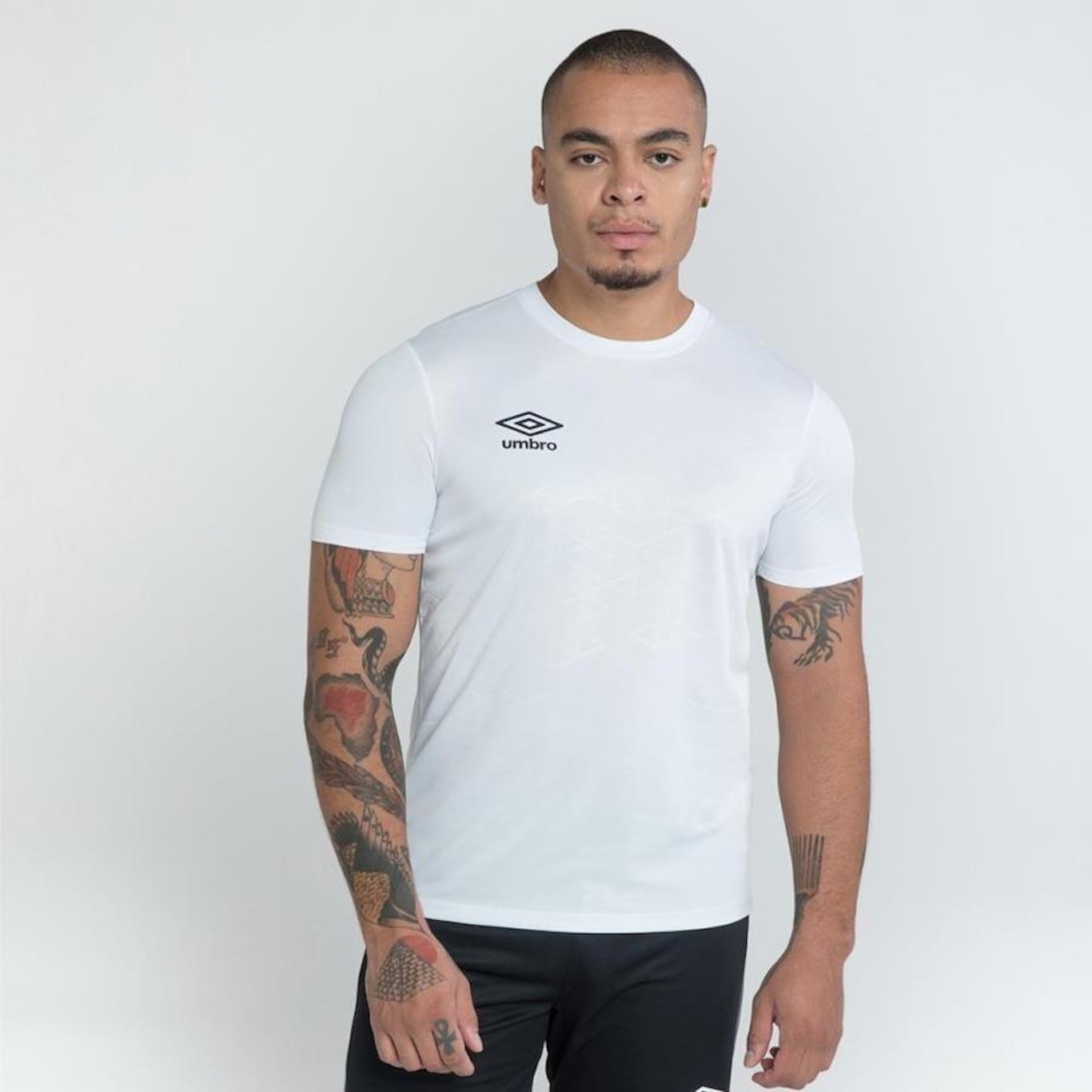 Camiseta Umbro Digital Diamond - Masculina - Foto 3