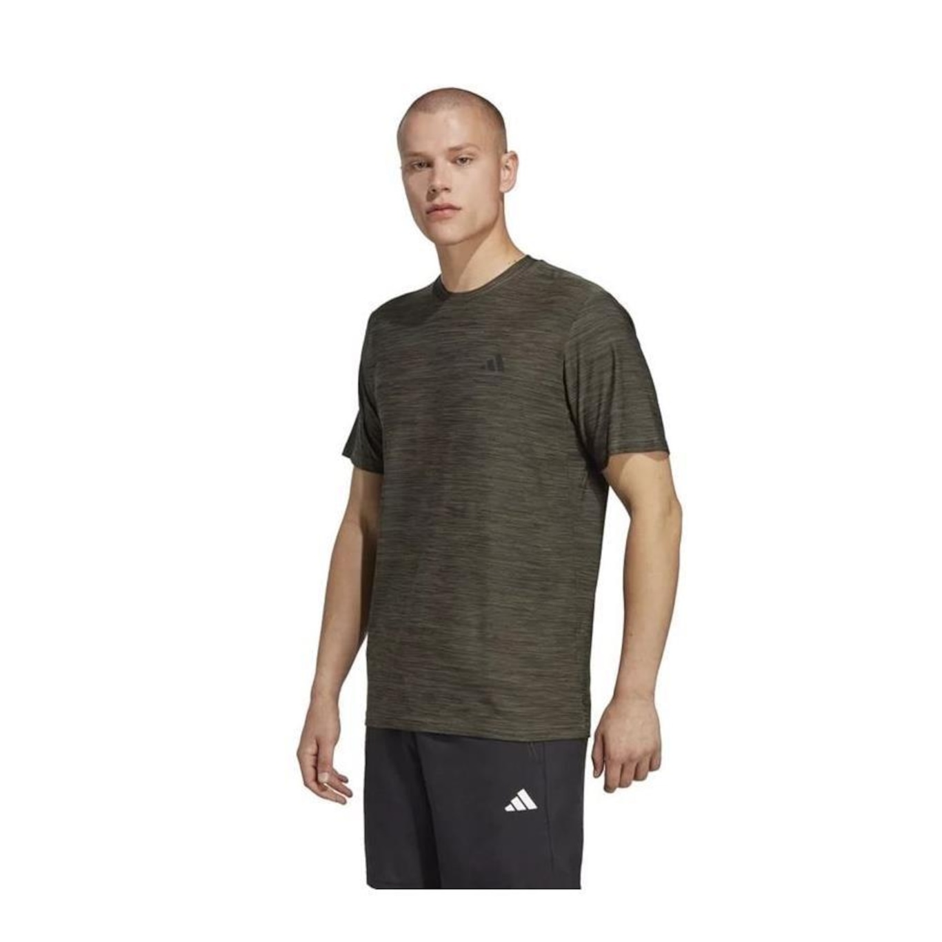 Camiseta adidas Treino Alongamento Train Essentials - Masculina - Foto 2