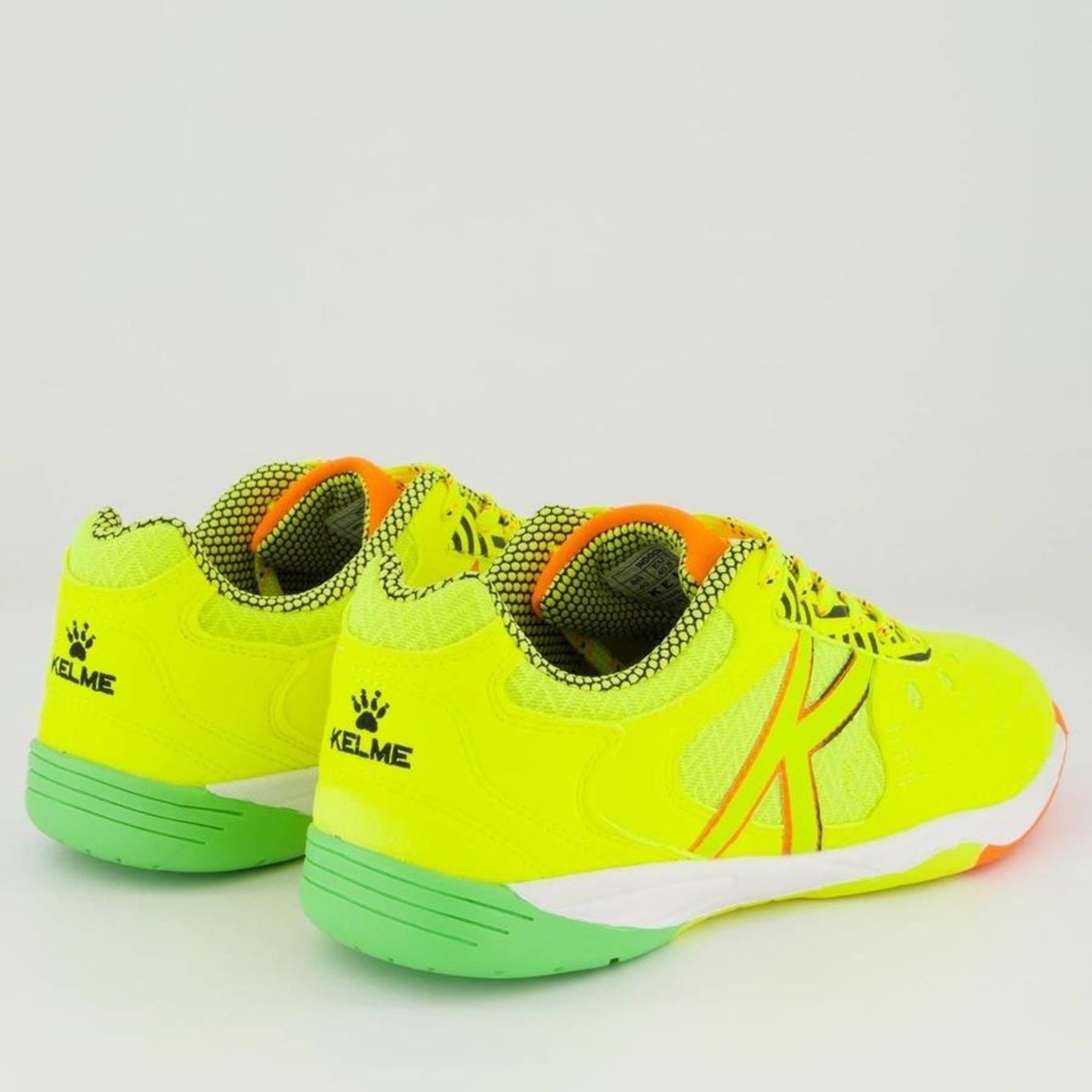 Kelme Scarpe da futsal Indoor Copa Beige | Goalinn