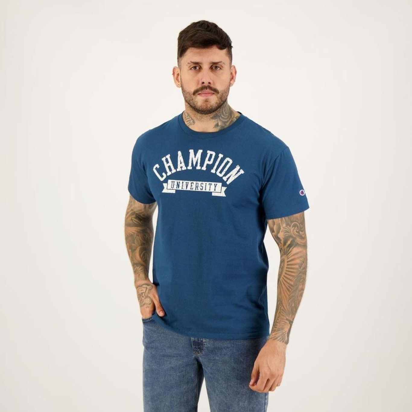 Camiseta Champion University - Masculina - Foto 2