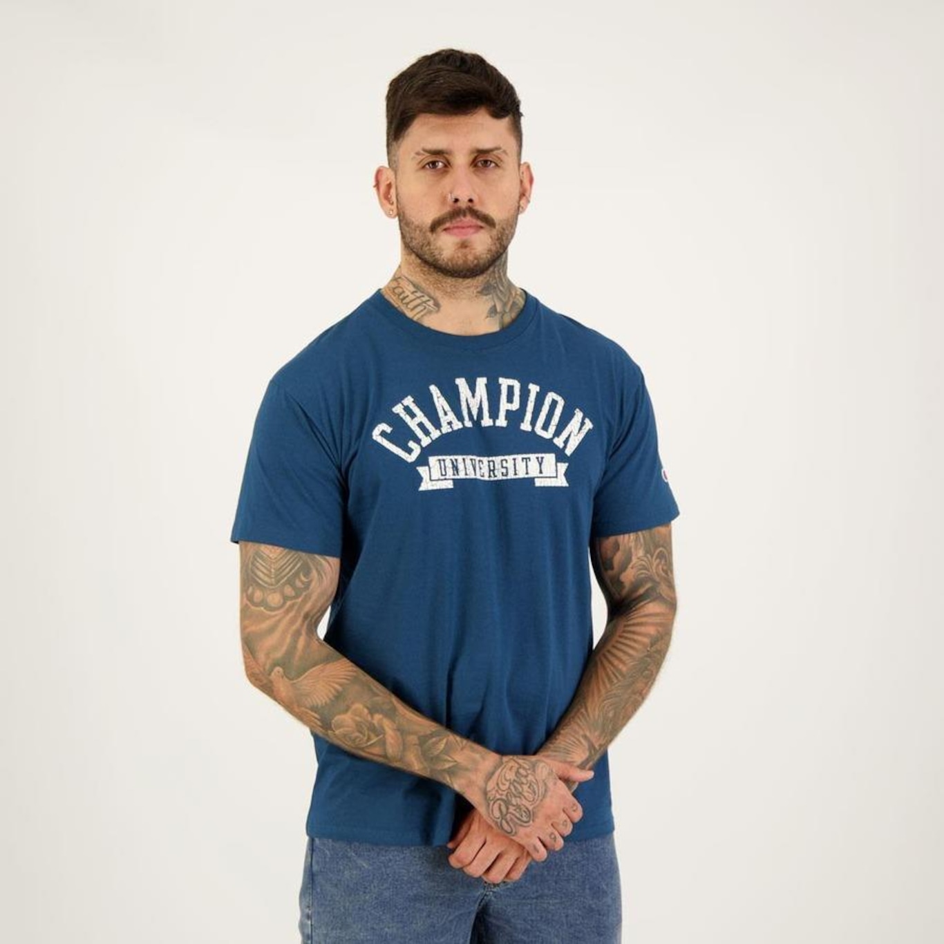 Camiseta Champion University - Masculina - Foto 5