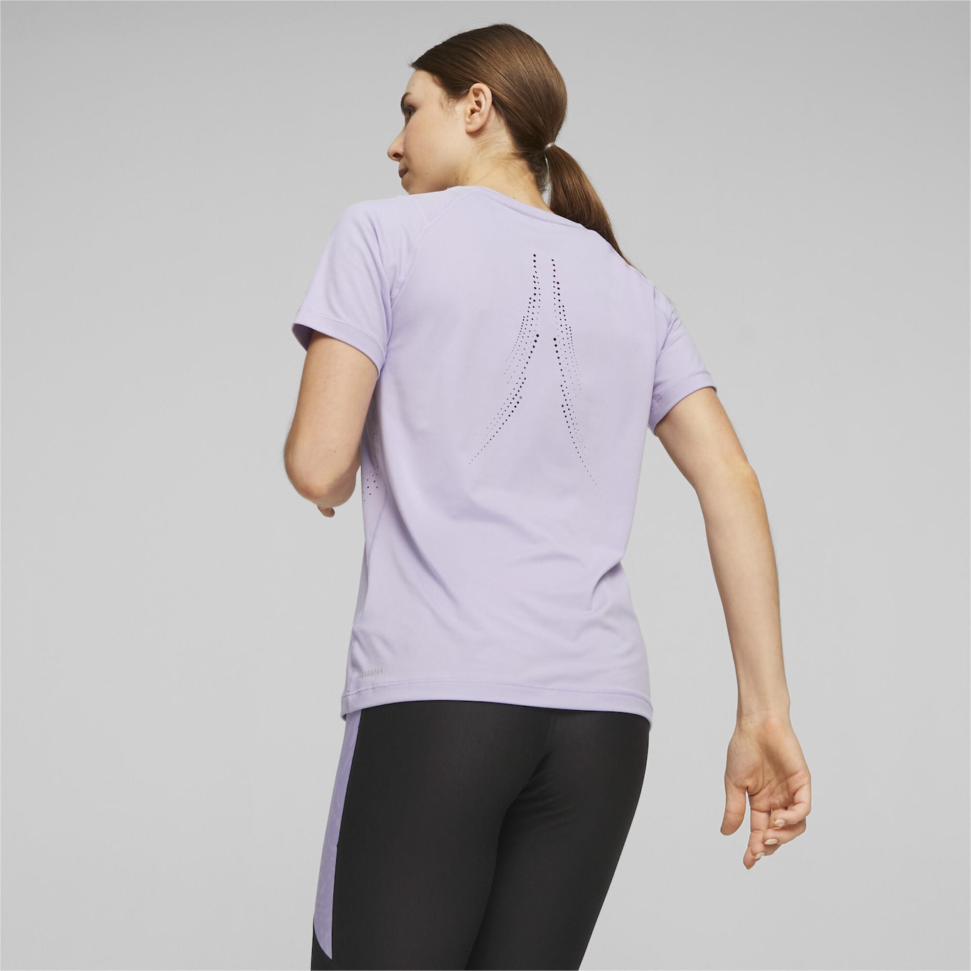 Camiseta Puma Run Cloudspun - Feminina - Foto 5