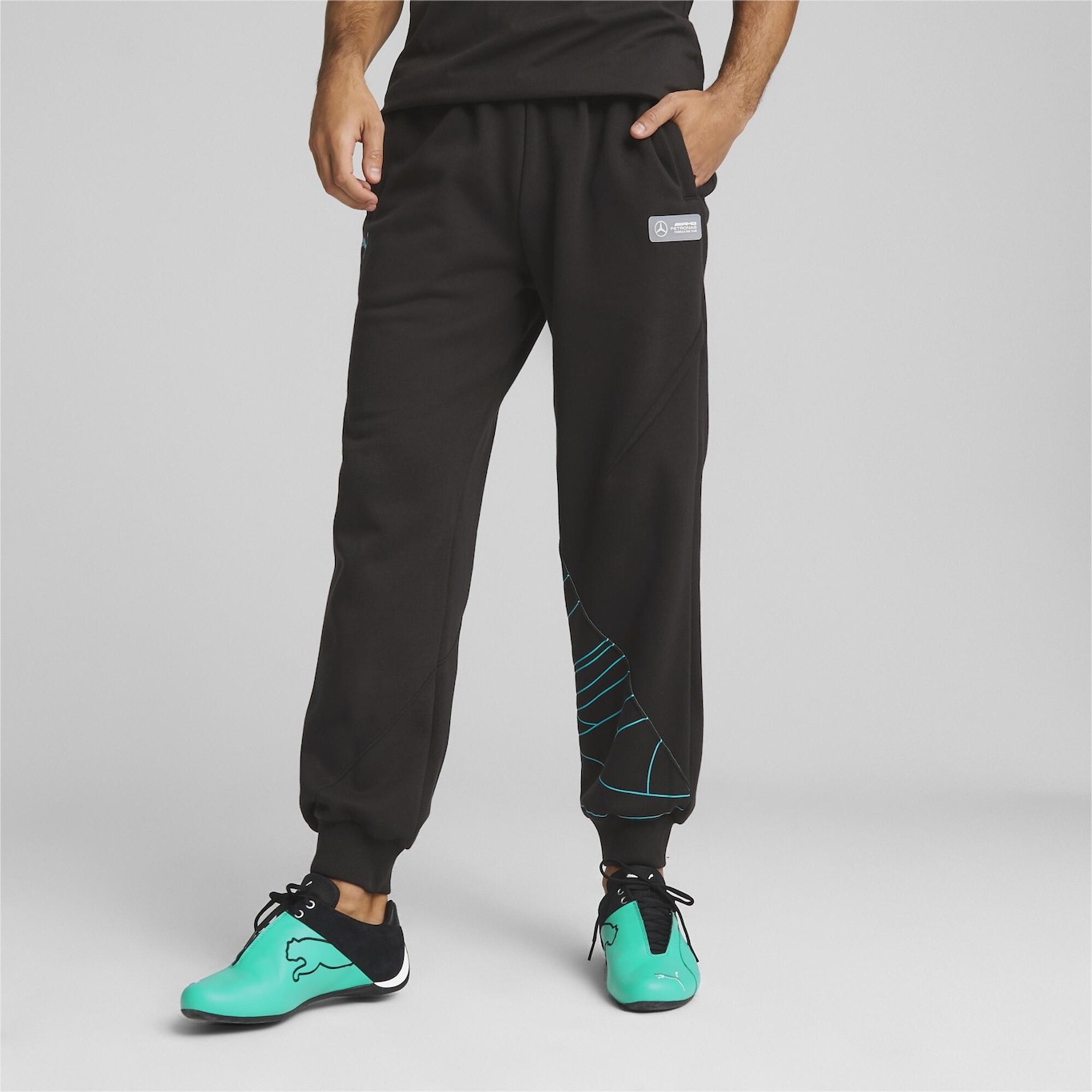 Calça Puma Mercedes-AMG Petronas Statement Motorsport - Masculina - Foto 2