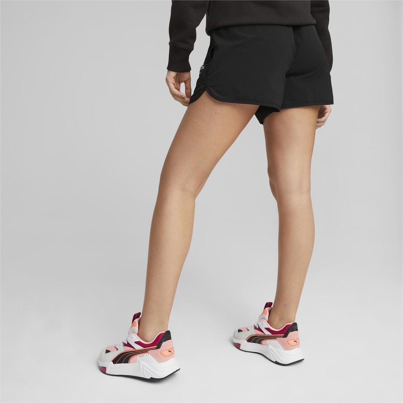 Shorts Puma Team Woven - Feminino - Foto 4