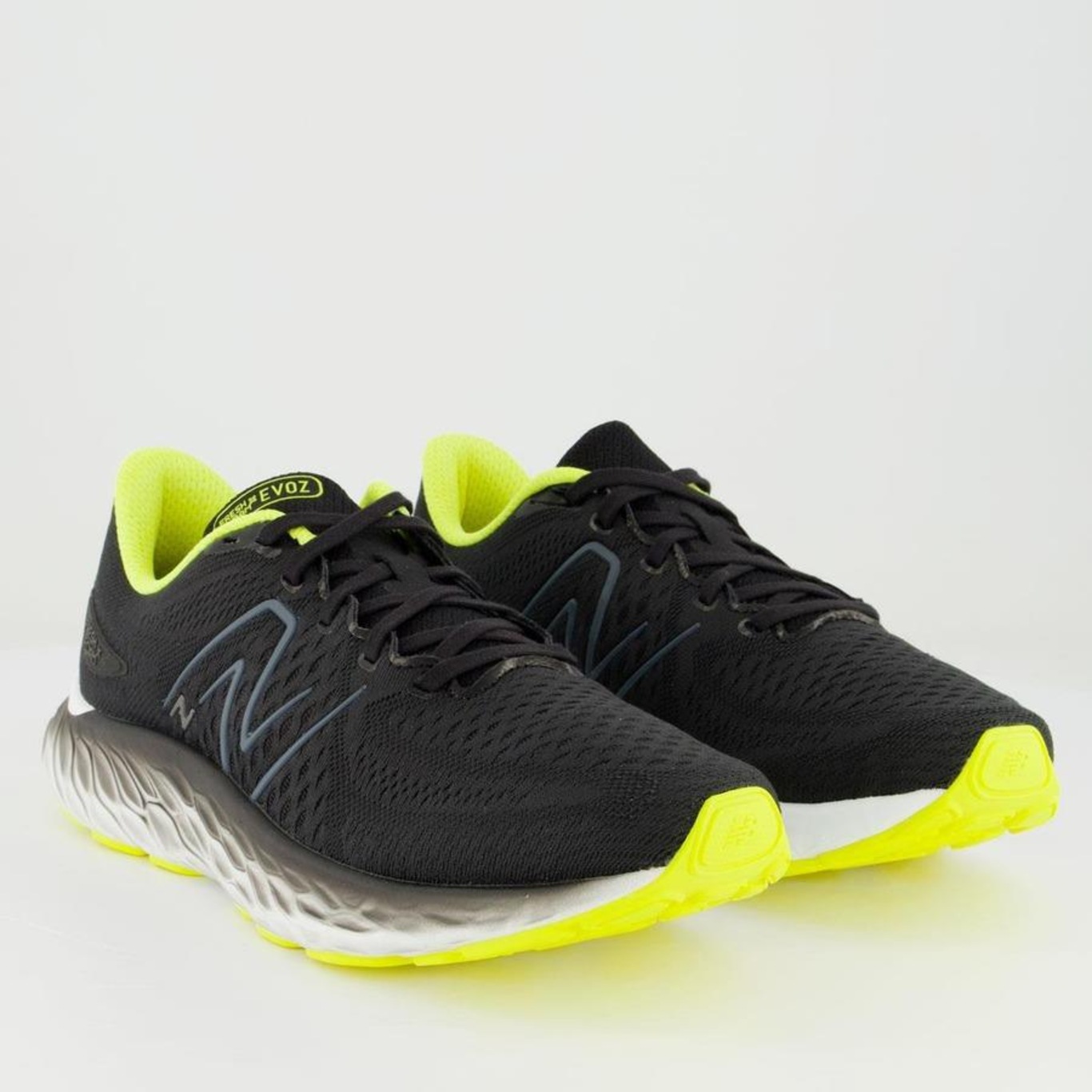 Tênis New Balance Fresh Foam X Evoz V3 - Masculino - Foto 2