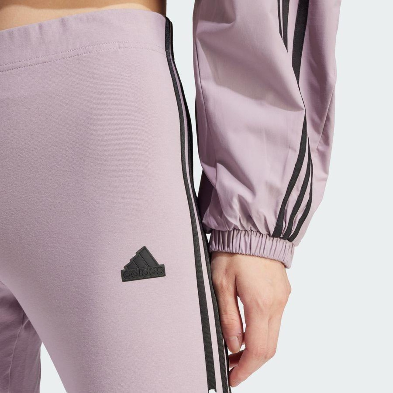 Calça Legging adidas Future Icon - Feminina em Promoção