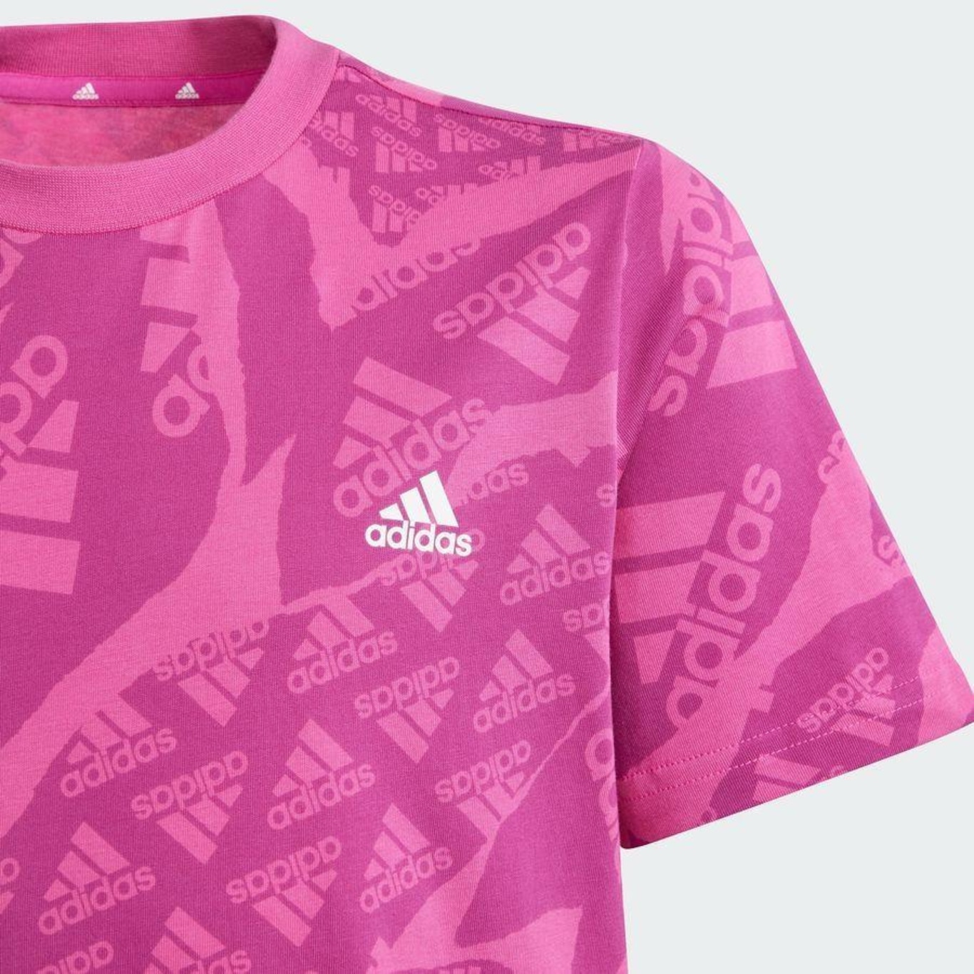 Camiseta adidas Estampa Essentials - Infantil - Foto 5