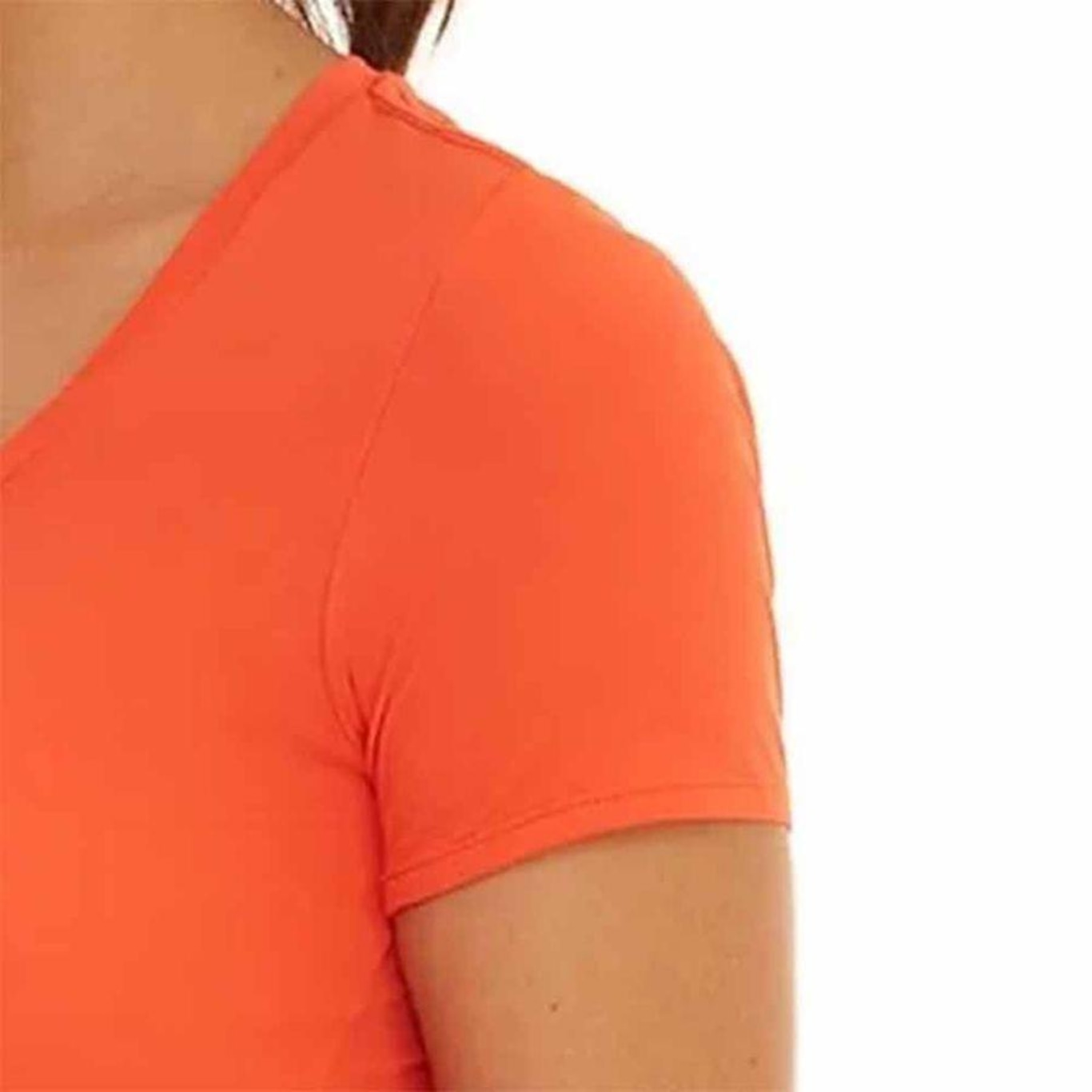 Camiseta Alto Giro Skin Fit Alongada - Feminina - Foto 2