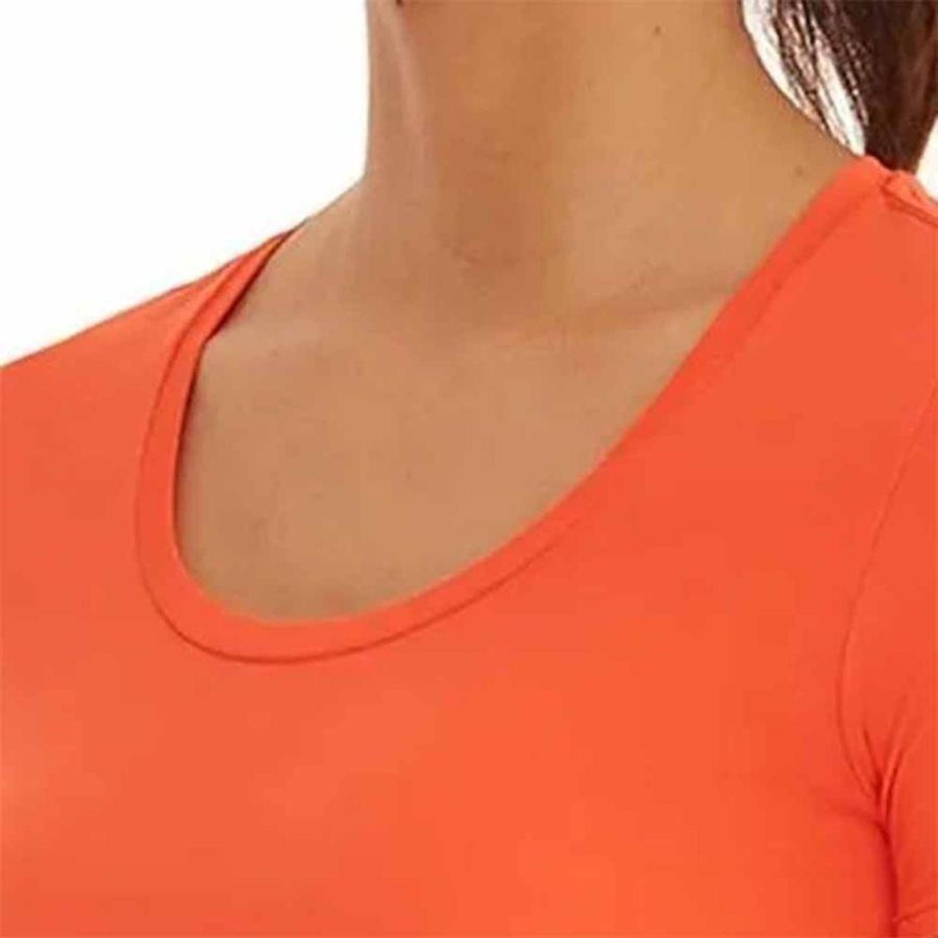 Camiseta Alto Giro Skin Fit Alongada - Feminina - Foto 3