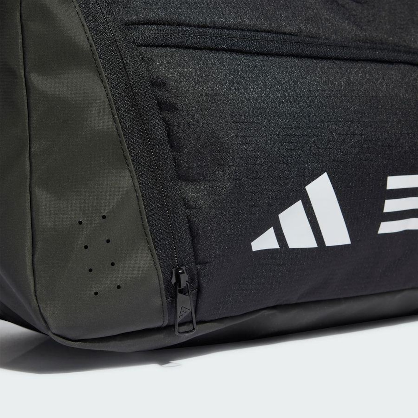 Mala adidas Duffel Essentials Três Listras - Foto 6